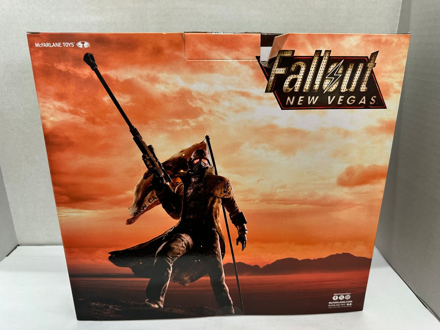 McFarlane Toys Fallout New Vegas NCR Riot Ranger Armor and Benny 2 Pack