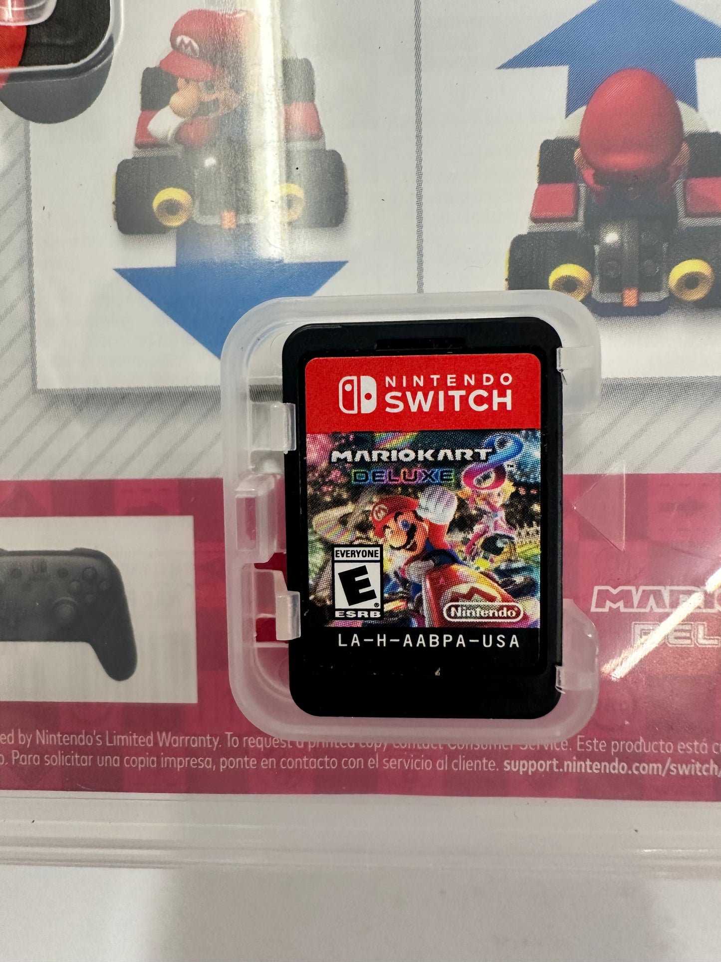 Nintendo Mario Kart 8 Deluxe Switch Game w/ Case [Tested and Working]
