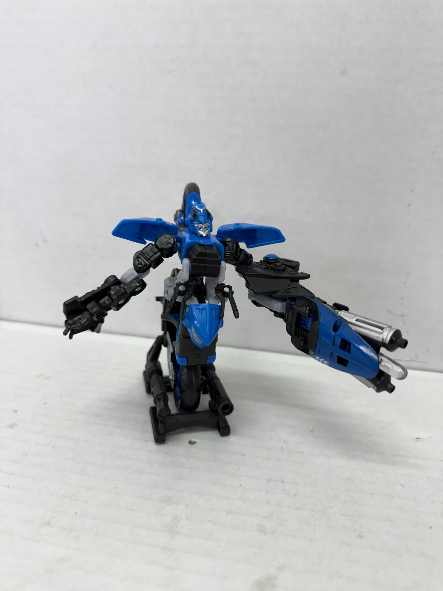 Transformers ROTF Chromia Deluxe Class Complete 2000 Revenge Of The Fallen #1