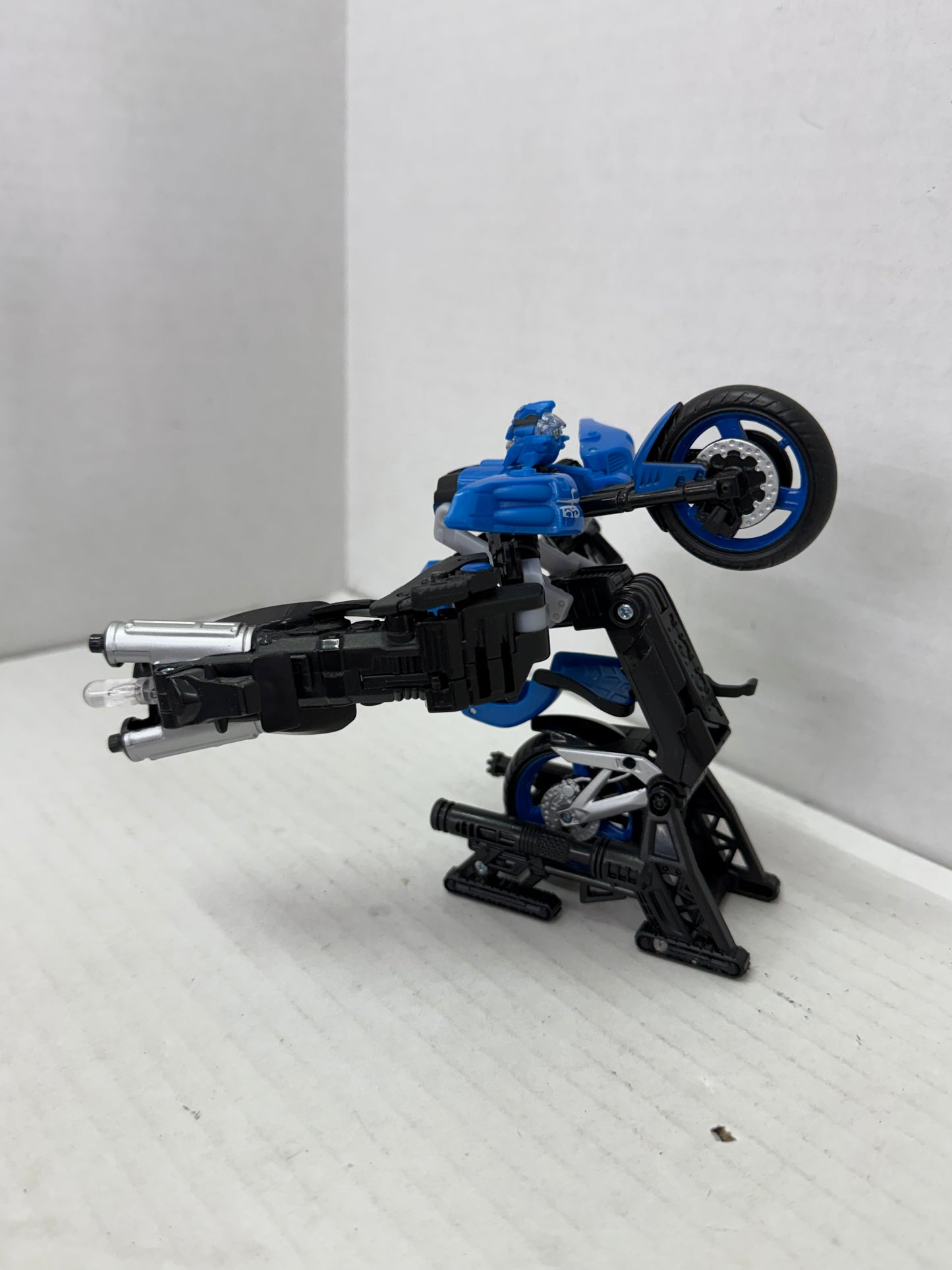 Transformers ROTF Chromia Deluxe Class Complete 2000 Revenge Of The Fallen #1