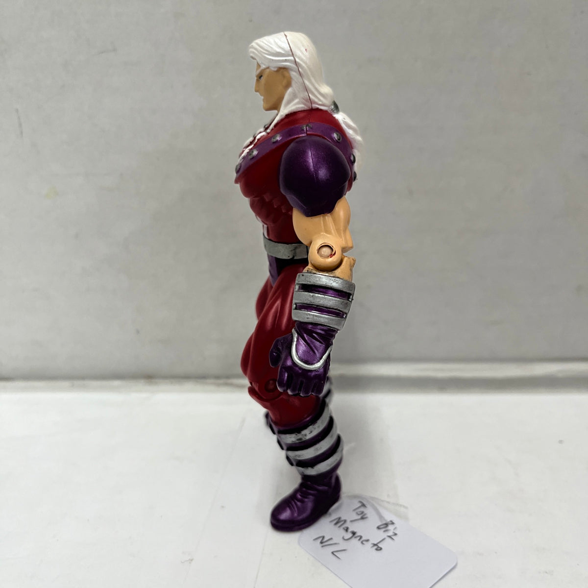 Vintage Marvel X-Men Magneto 5" Toy Action Figure 1997 Toy Biz Loose No Helmet