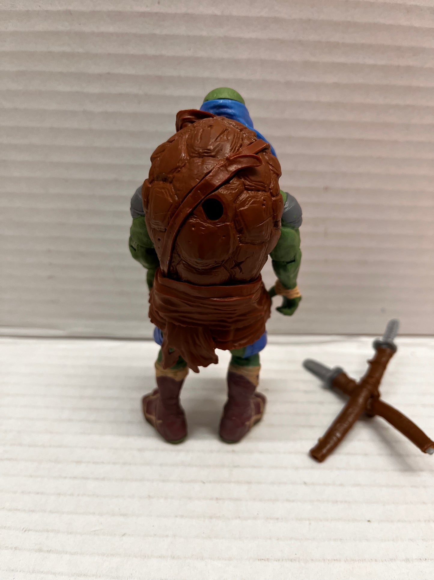 2014 TMNT Leonardo Teenage Mutant Ninja Turtles 11” Movie Figure WITH 2 SWORDS