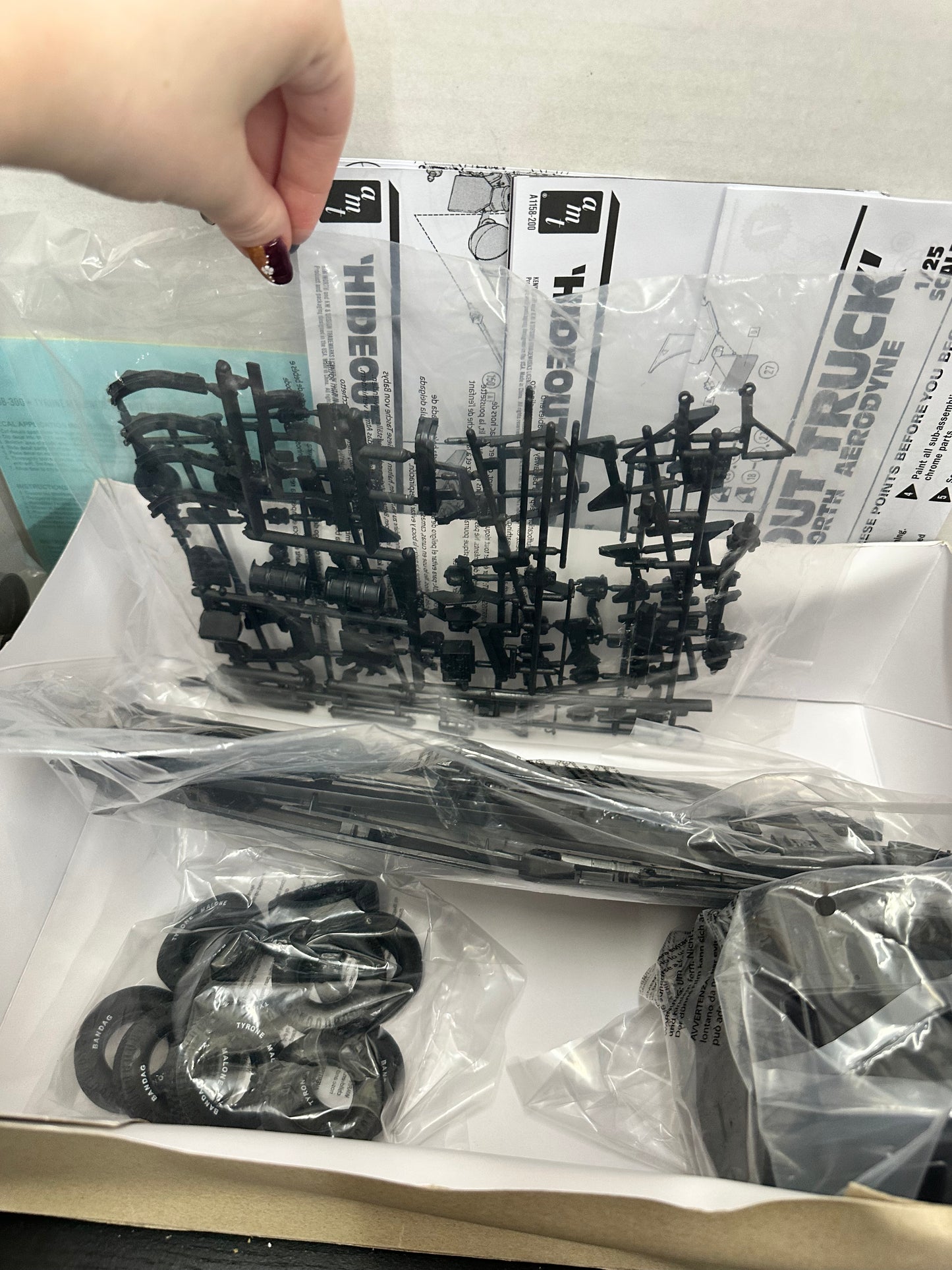 1:25 AMT Tyrone Malone's Hideout Truck Kenworth Model Kit - Unbuilt Open Box