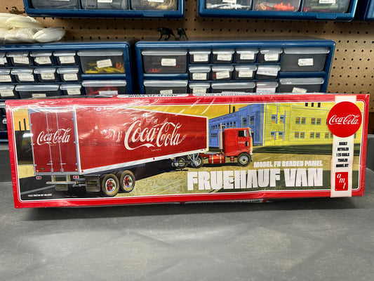 AMT 1/25 Fruehauf Beaded Coca Cola Van Semi Trailer Plastic Model Kit