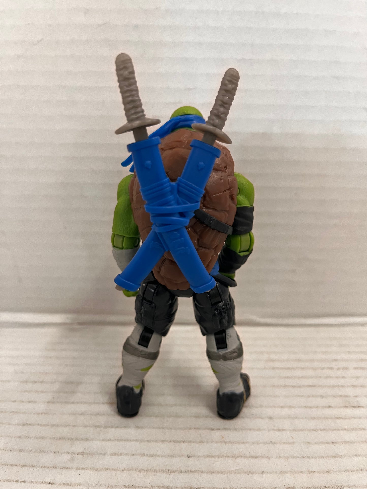 Teenage Mutant Ninja Turtles Leonardo Action Figure 2015