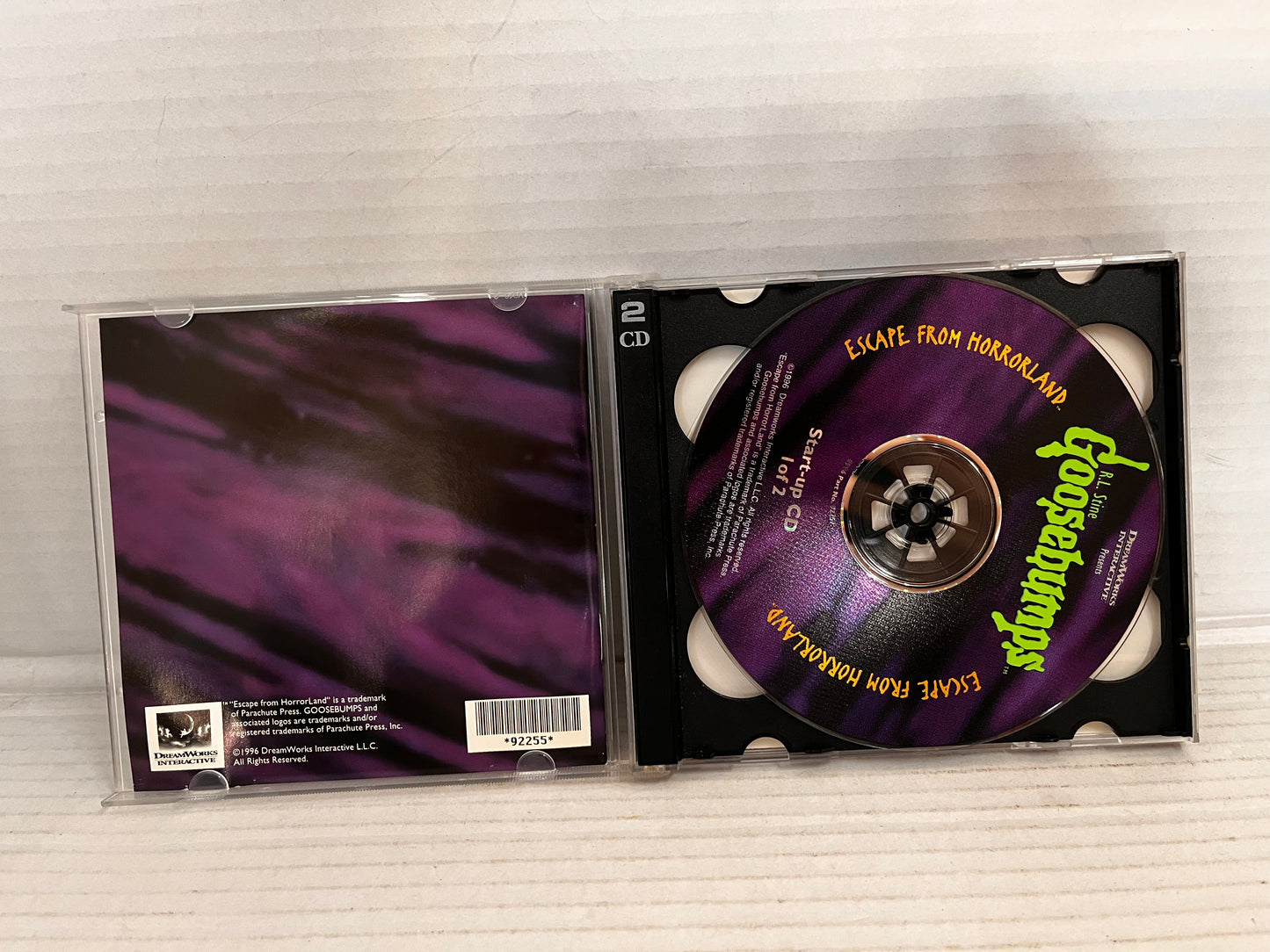 Goosebumps Escape from Horrorland 2-Disc PC CD-ROM 1996 Windows 95