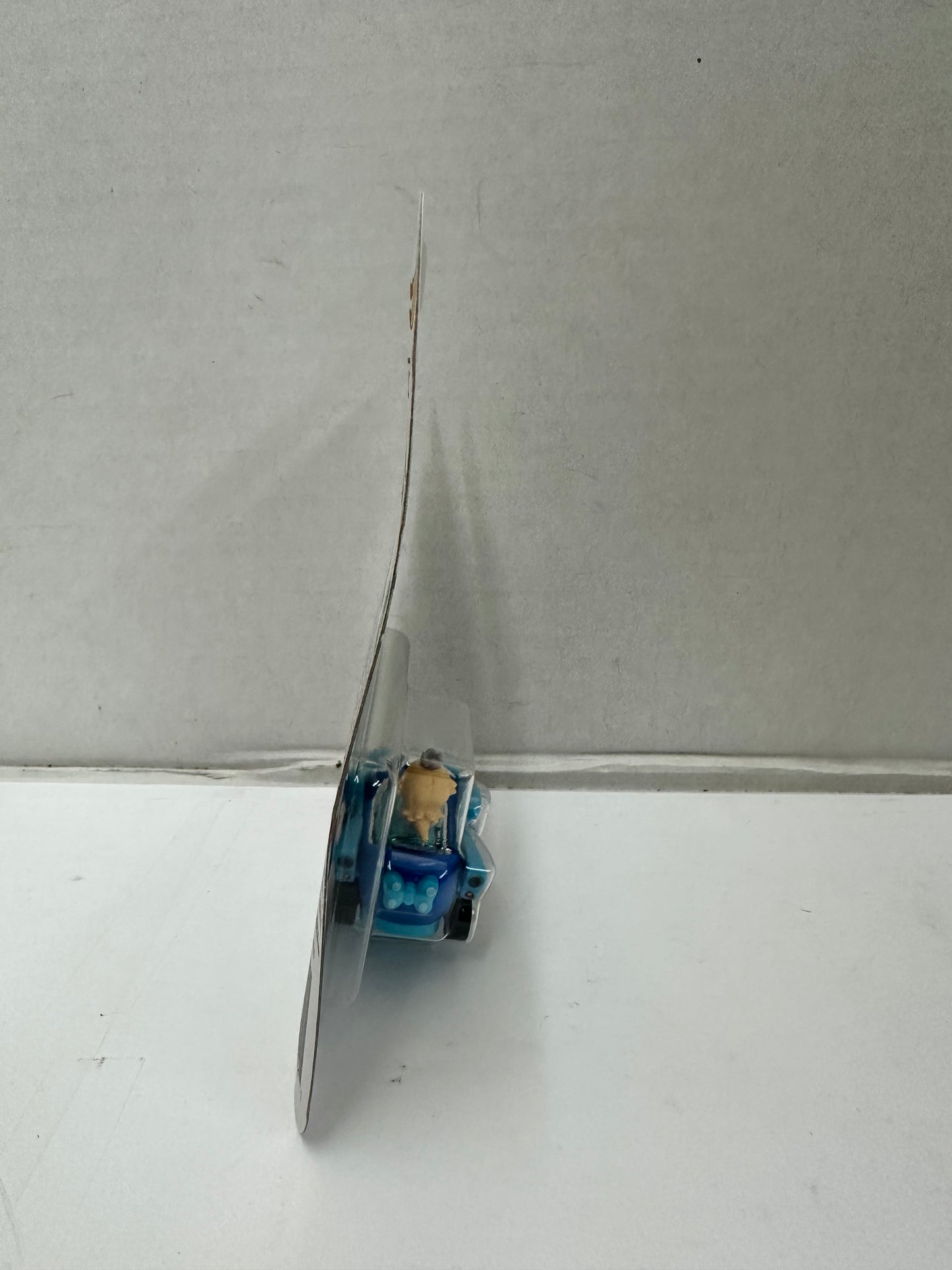 New Mattel Hot Wheels Nintendo Super Mario Kart - Rosalina Birthday Girl