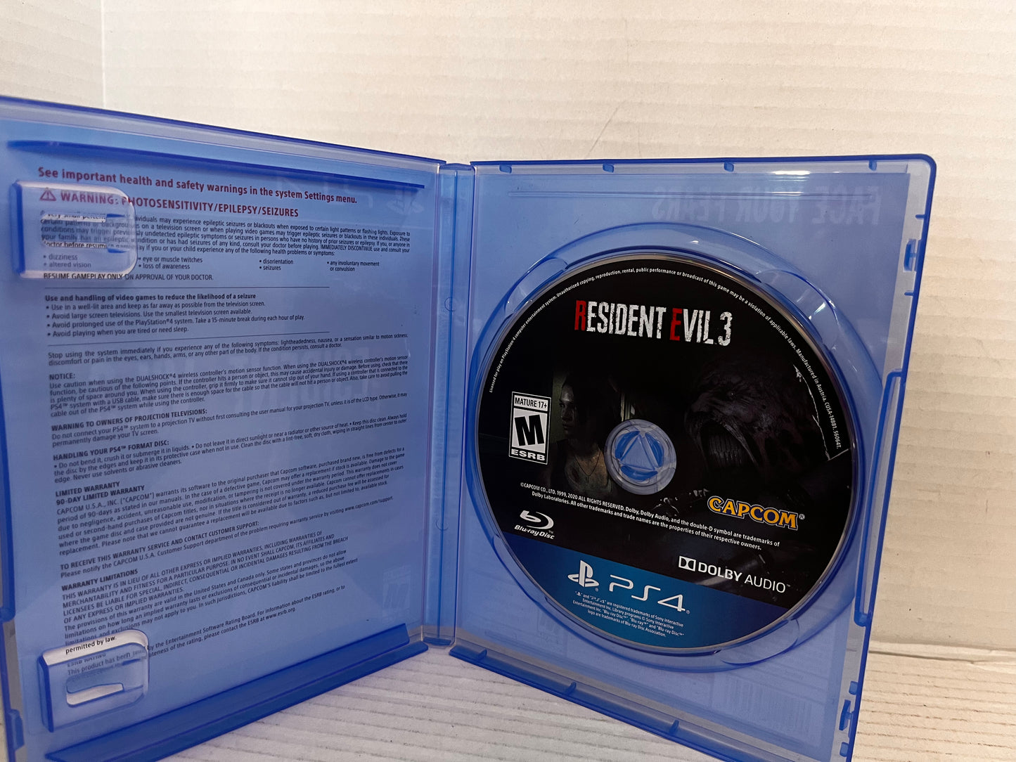 Resident Evil 3 (Sony PlayStation 4, 2020) Video Game Disc and Case