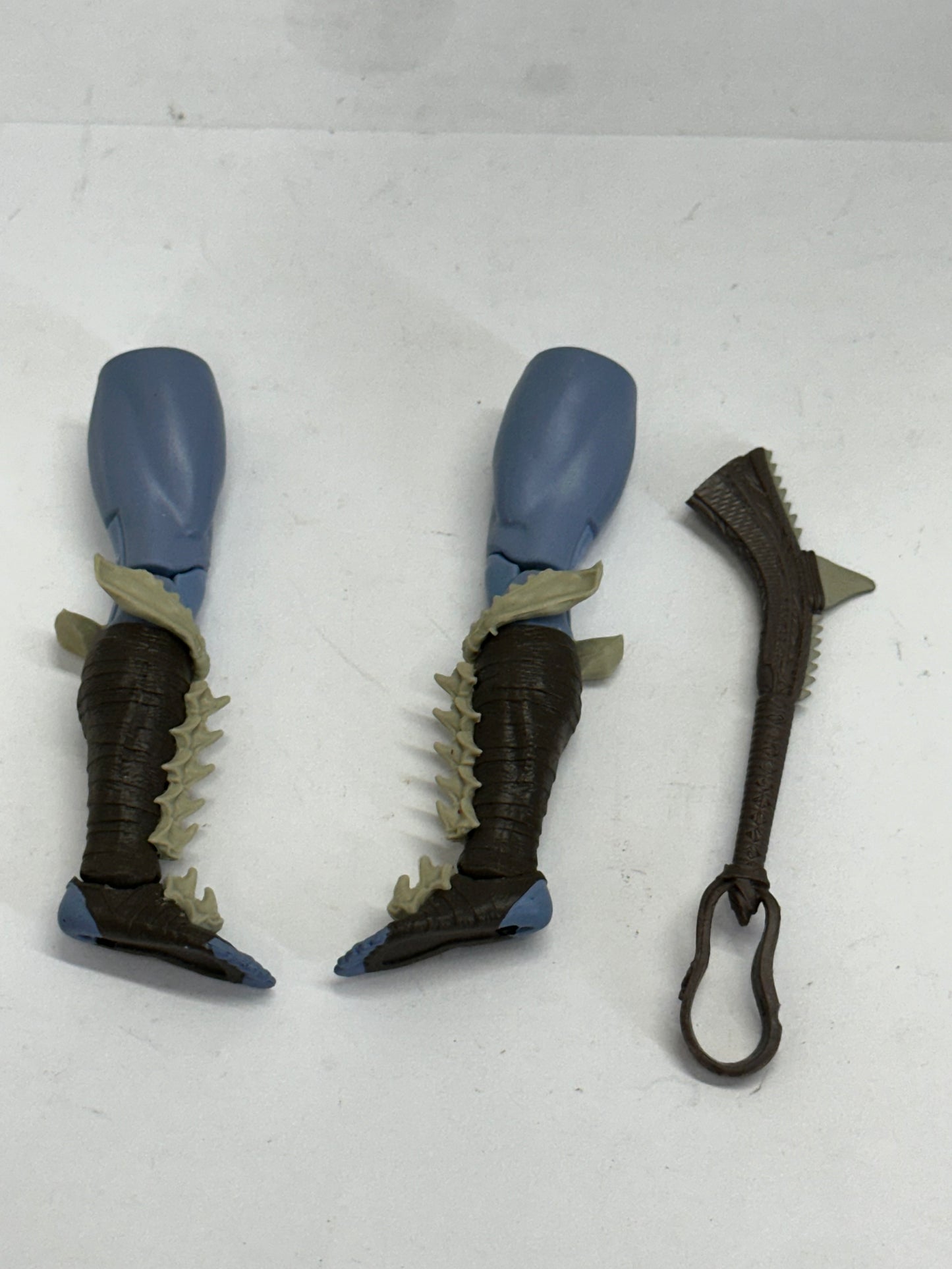 HASBRO - MARVEL LEGENDS BUILD A FIGURE - ATTUMA - SET OF LEGS & AXE