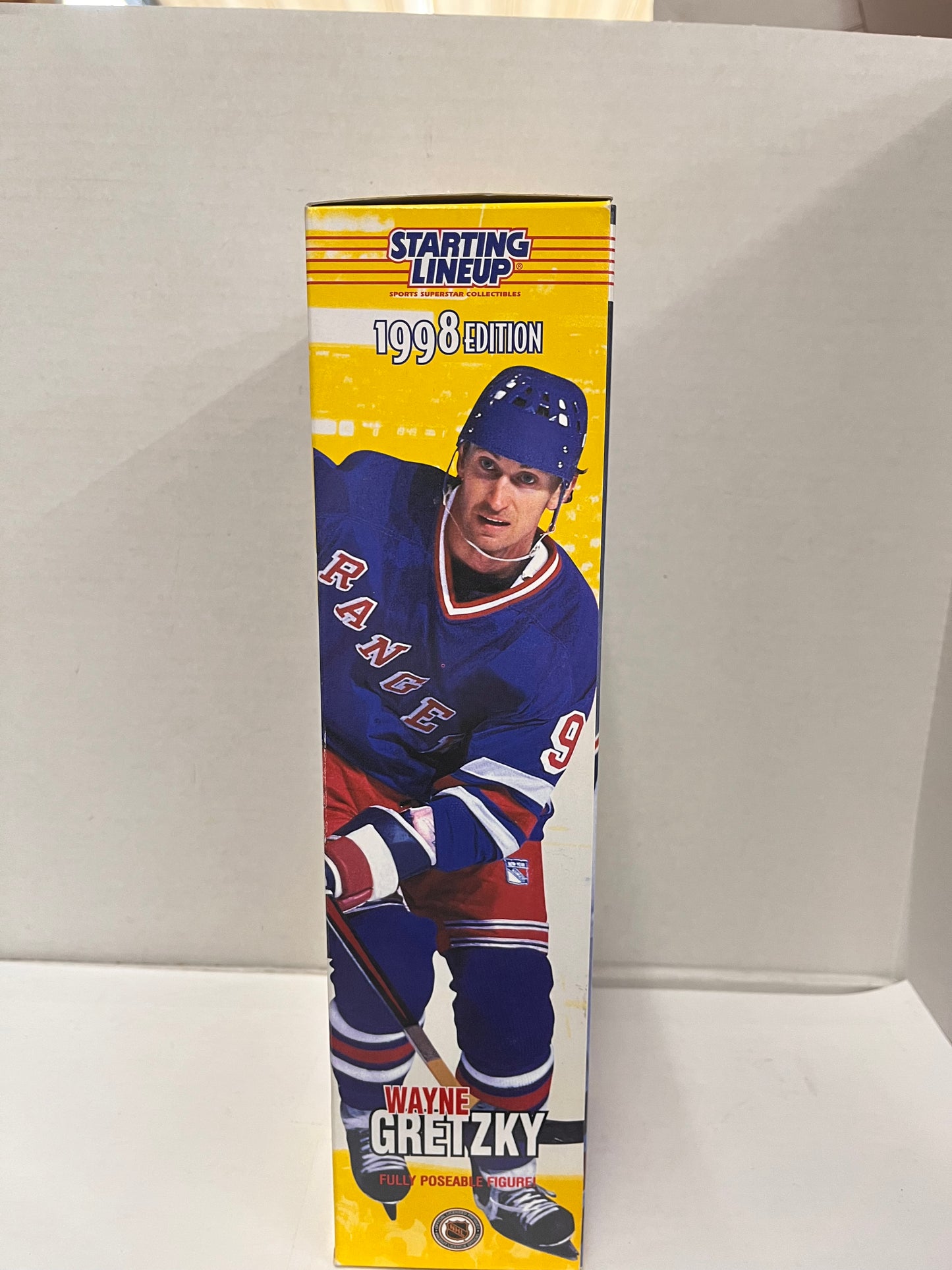 1998 Starting Lineup Wayne Gretzky 12" NHL Poseable Action Figure Sealed Rangers