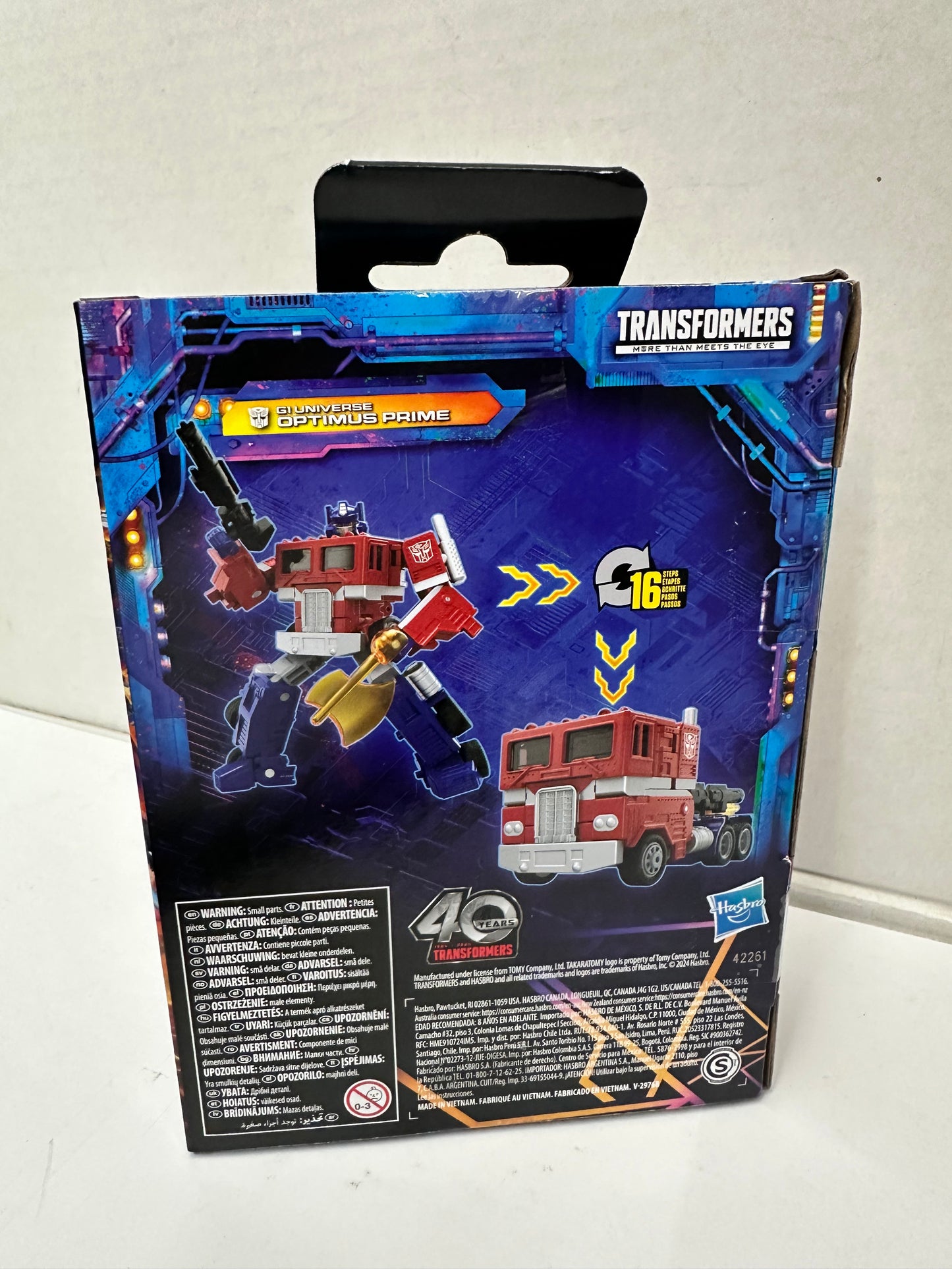 Transformers Legacy G1 Universe Optimus Prime Deluxe Class