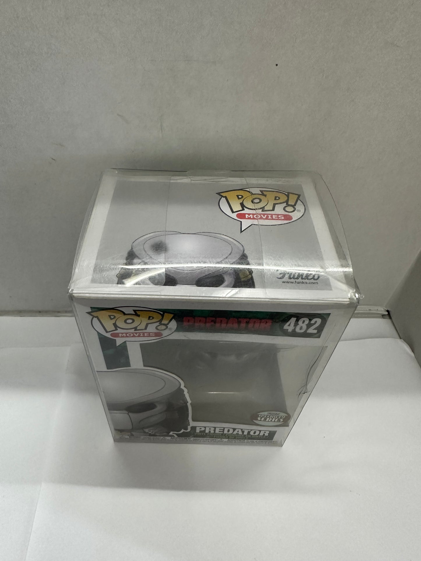 Funko Pop! Vinyl Predator #482 (Protector included)
