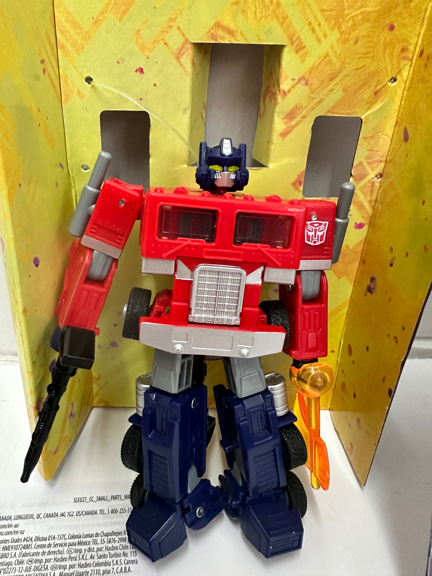 Transformers Legacy G1 Universe Optimus Prime Deluxe Class