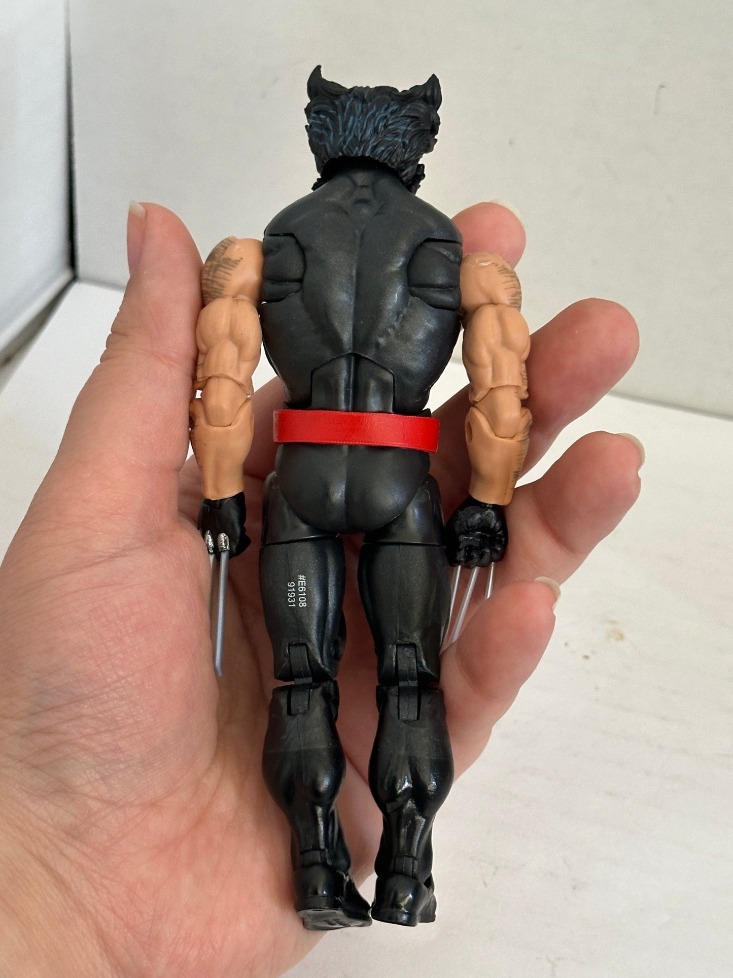 Marvel Legends Marvel 80th Anniversary Retro Card Wolverine Patch Figure