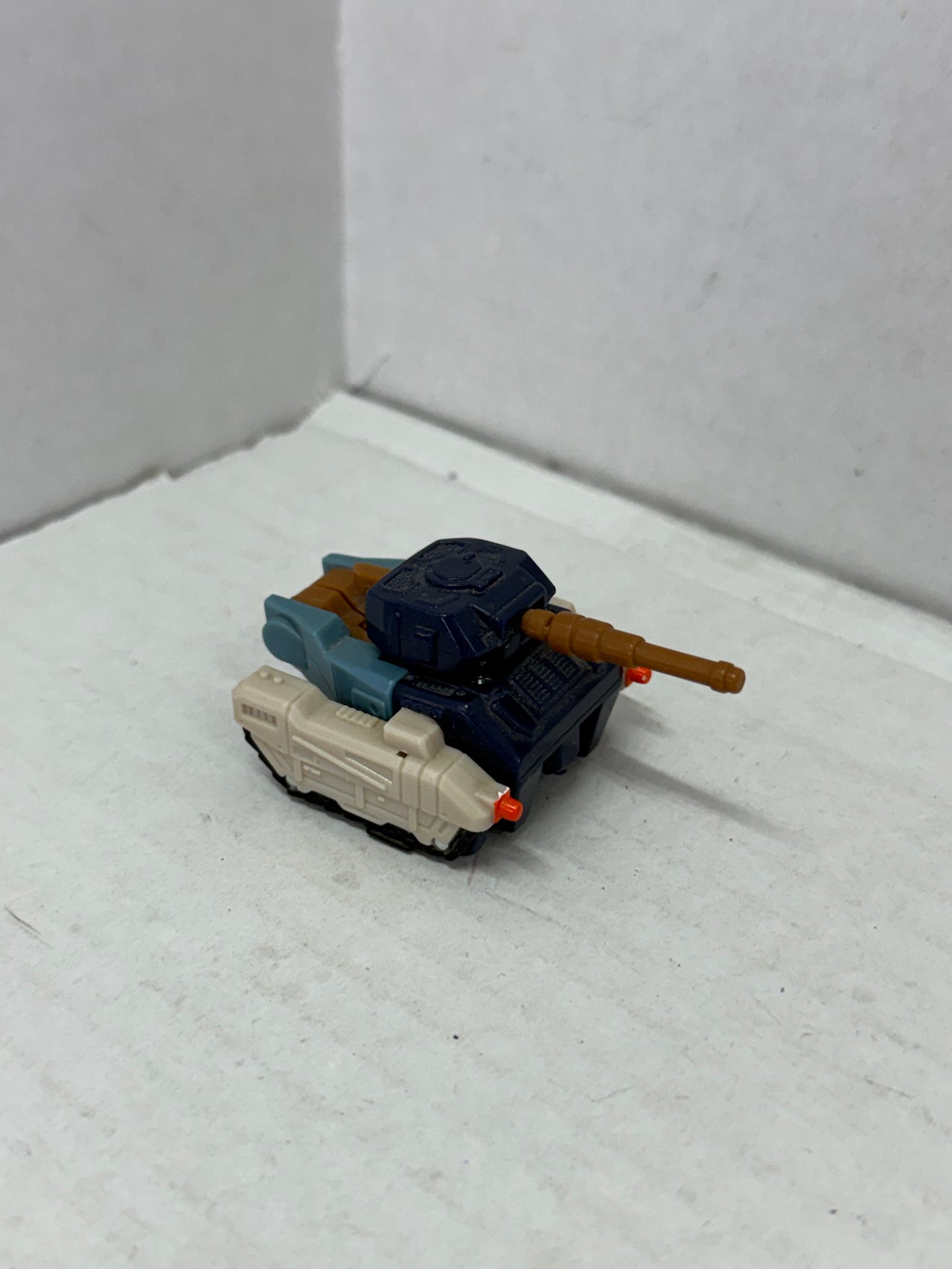 Transformers Crumplezone Complete Mini Con For Armada Cyclonus #1