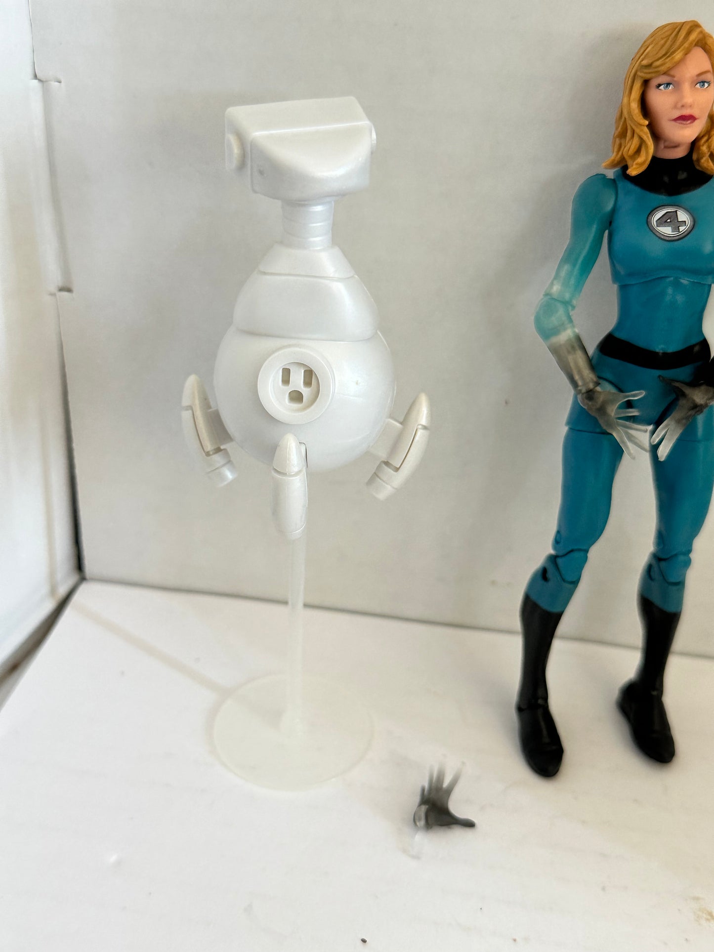 Marvel Legends 6" Inch Walgreens Fantastic Four 4 Invisible Woman Loose