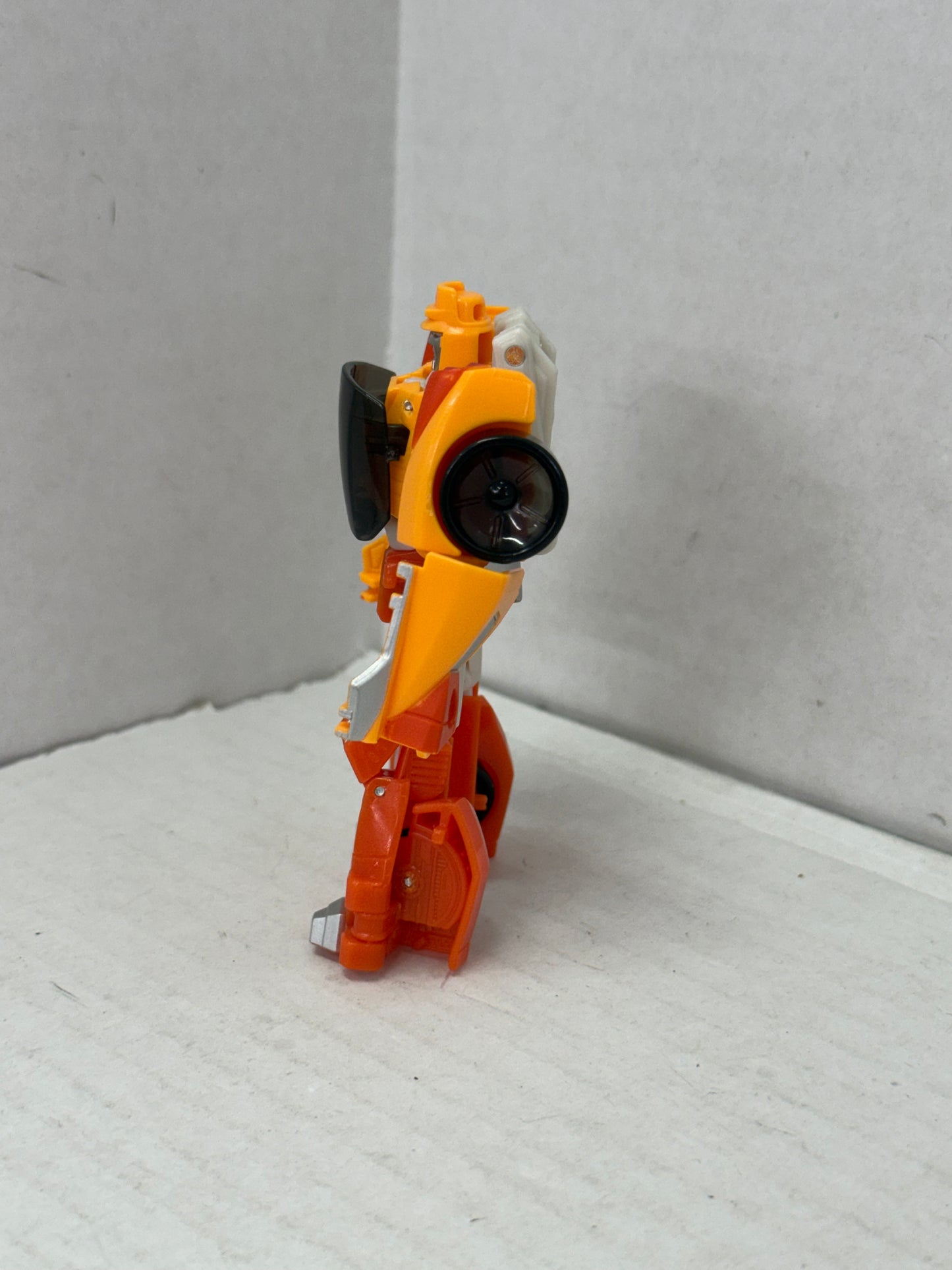 Autobot Wheelie Complete Legends Generations - Titans Return Transformers #1