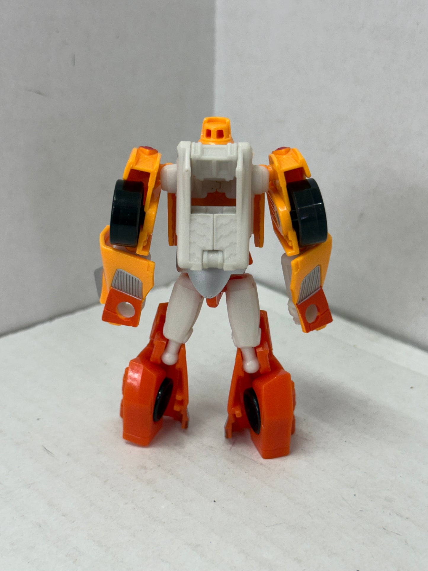 Autobot Wheelie Complete Legends Generations - Titans Return Transformers #1