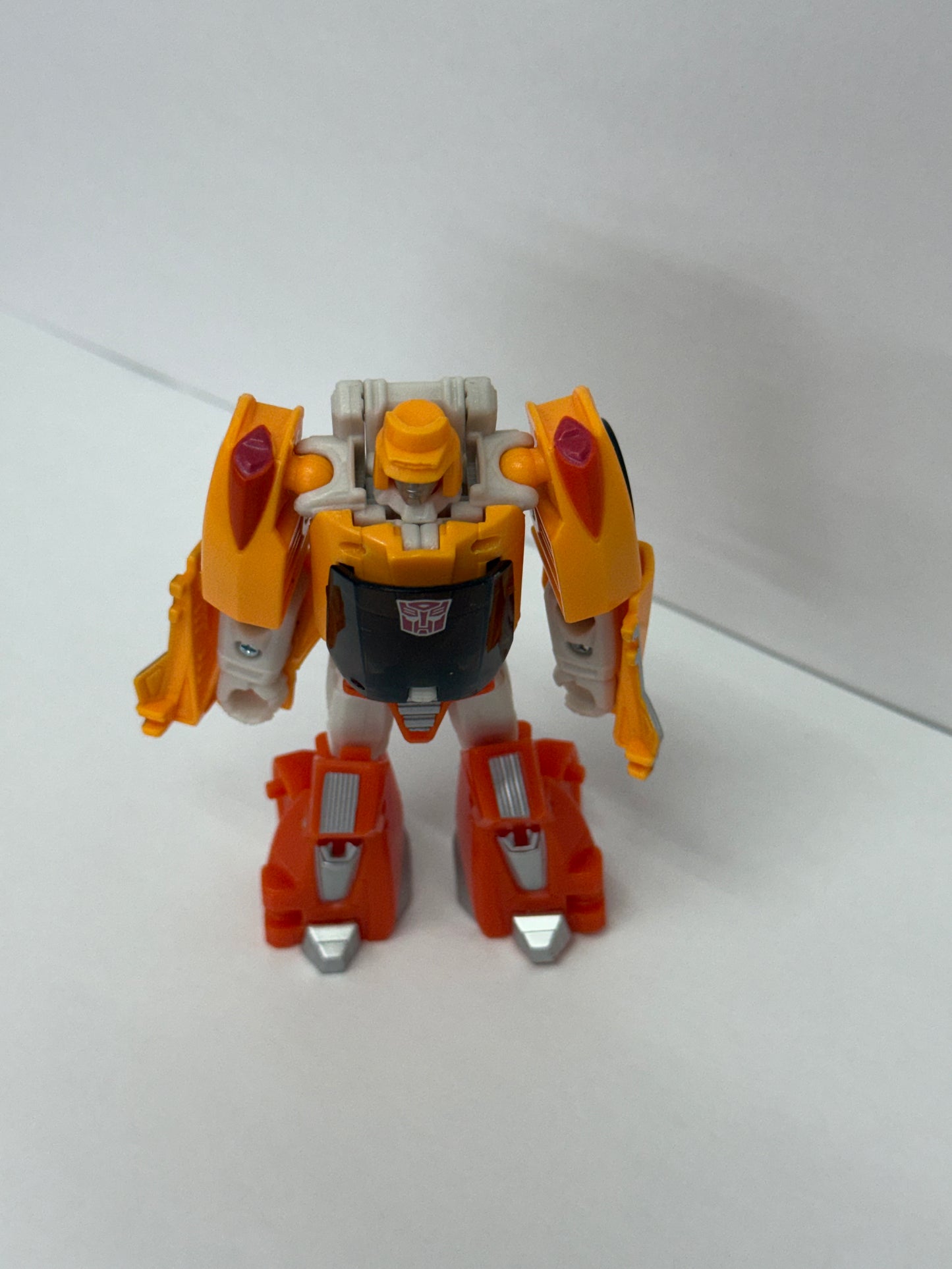 Autobot Wheelie Complete Legends Generations - Titans Return Transformers #3