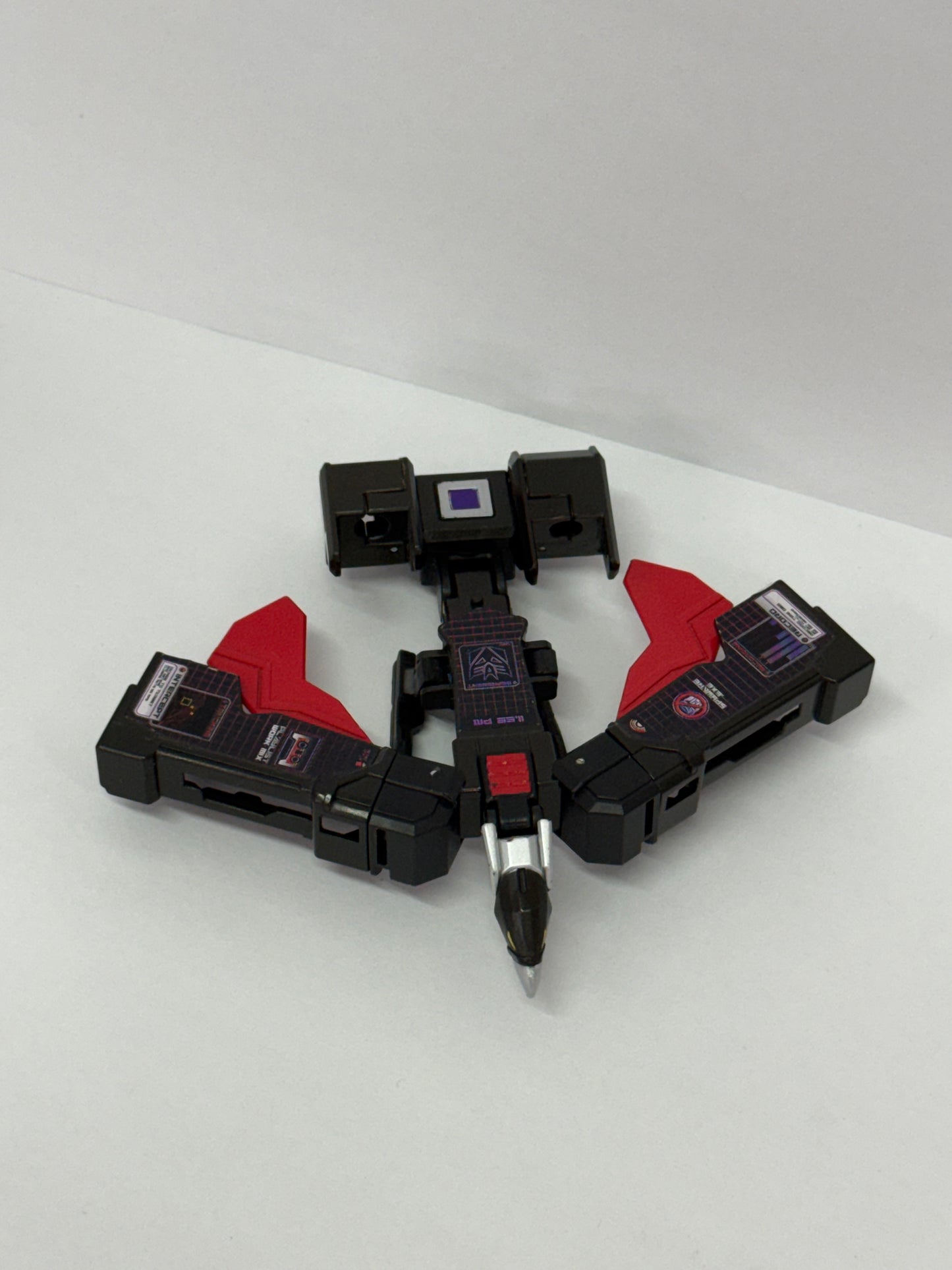 Laserbeak Complete Legends Generations - Titans Return Transformers #3