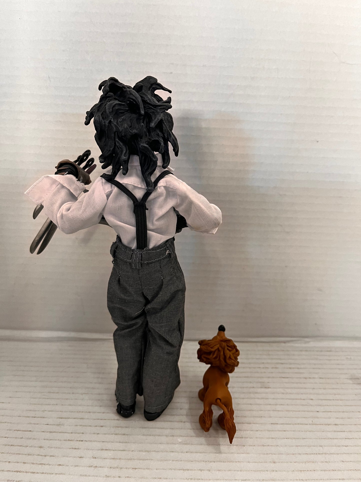2005 Mezco Edward Scissorhands Figure White Shirt