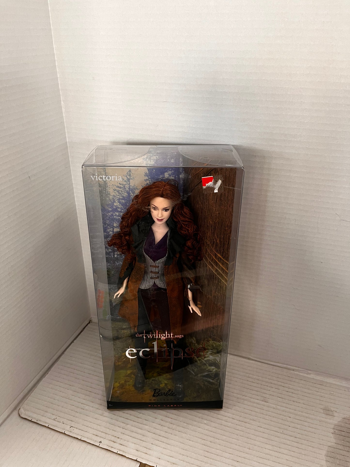 The Twilight Saga Eclipse Barbie Victoria Collector Pink Label 2010