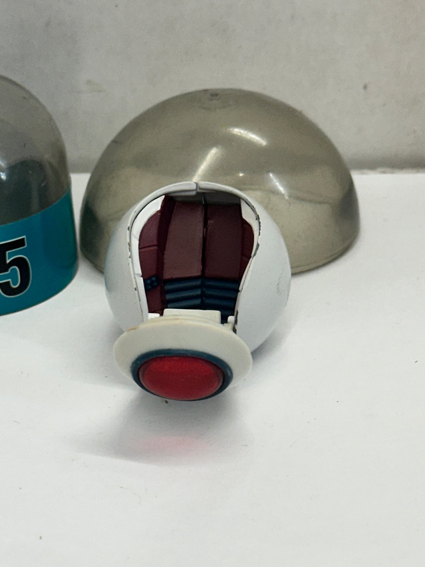 Extremely Rare Dragon Ball Z Capsule Corporation Vegeta's Saiyan Capsule