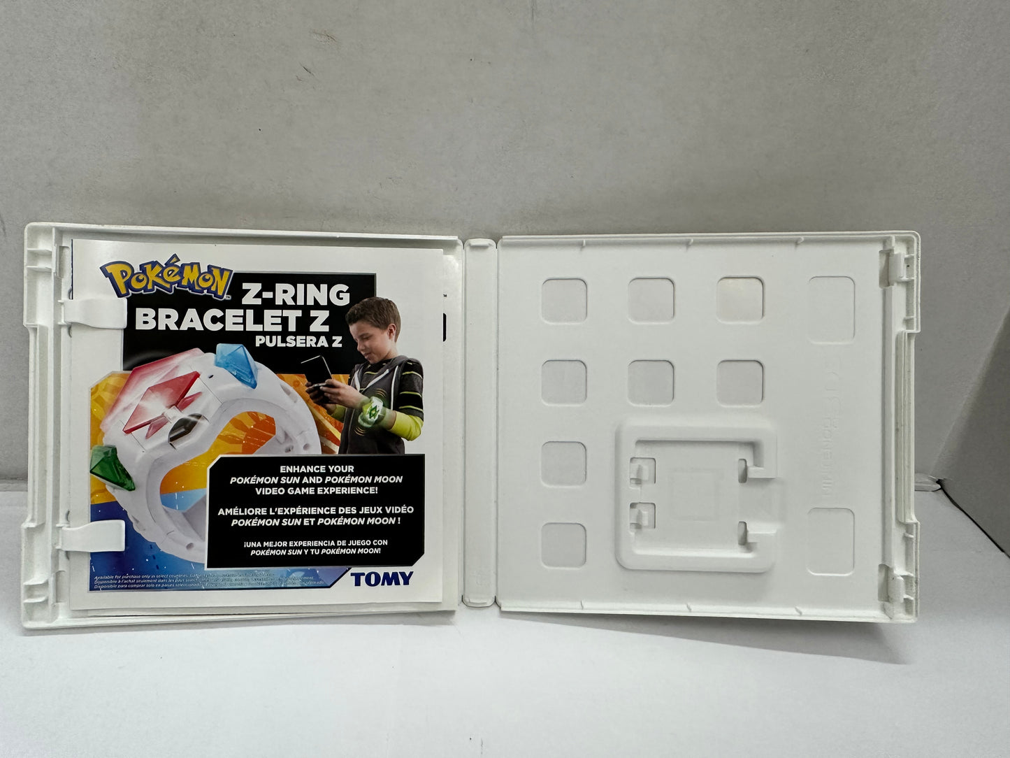 Pokemon Ultra Sun Nintendo 3DS Case And Manual ONLY No Game