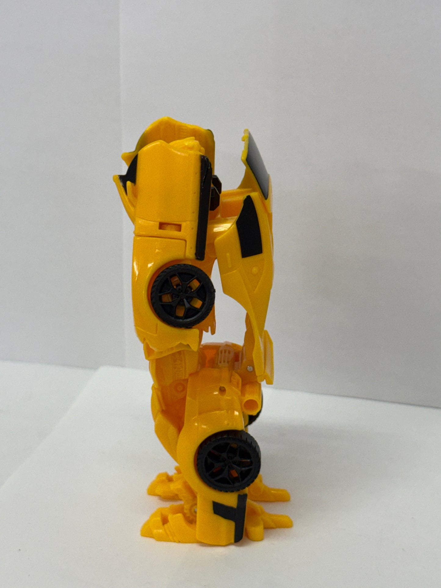 Transformers Bumblebee Cyberfire Turbo Changer 1 Step Transformer by Hasbro