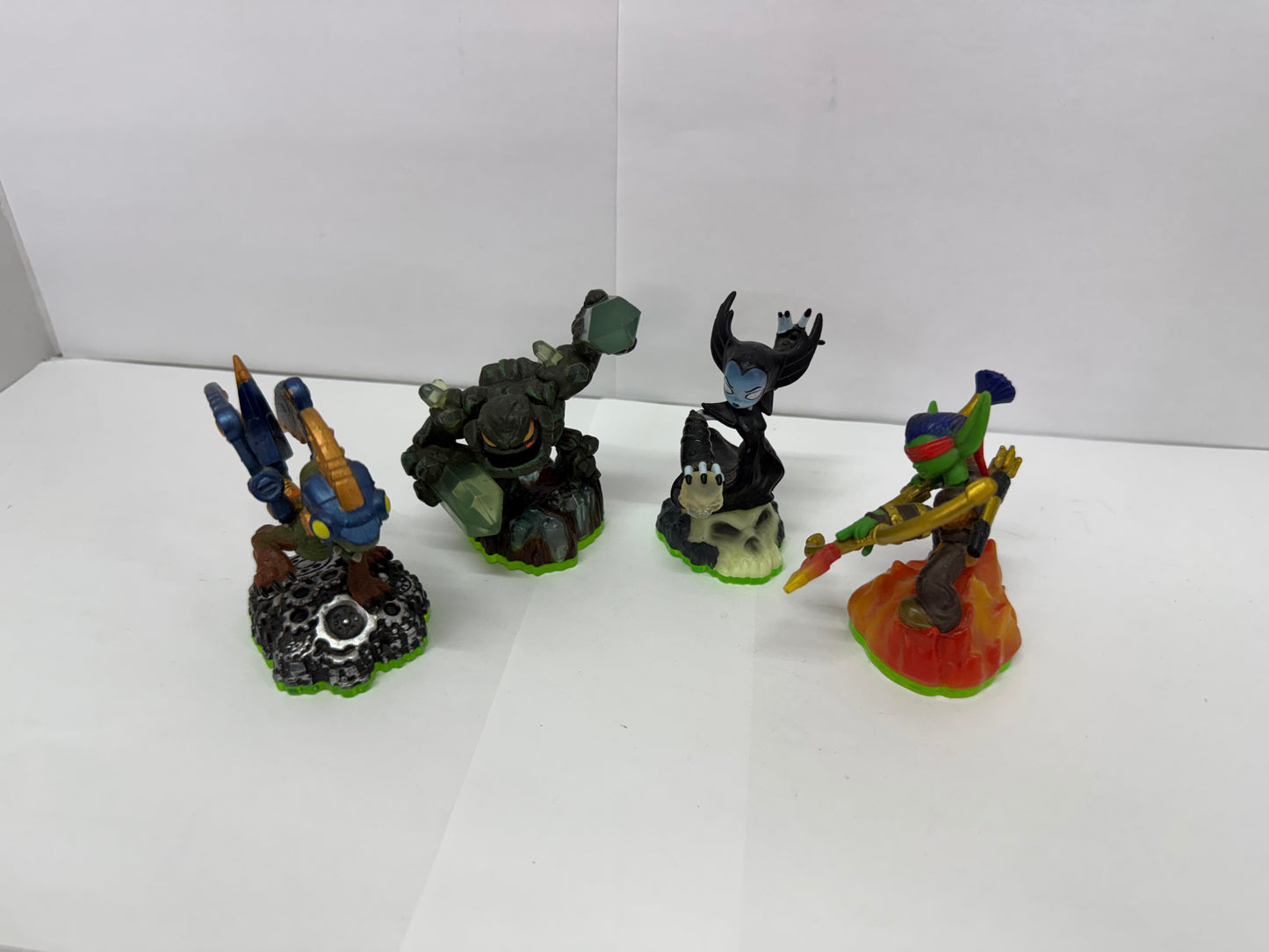 Skylanders 2011 Spyros Adventure Action Figures Lot of 4