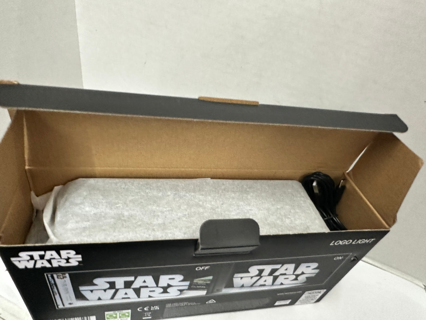 Star Wars Logo Light Wall Mountable & Freestanding 2 Light Modes Paladone