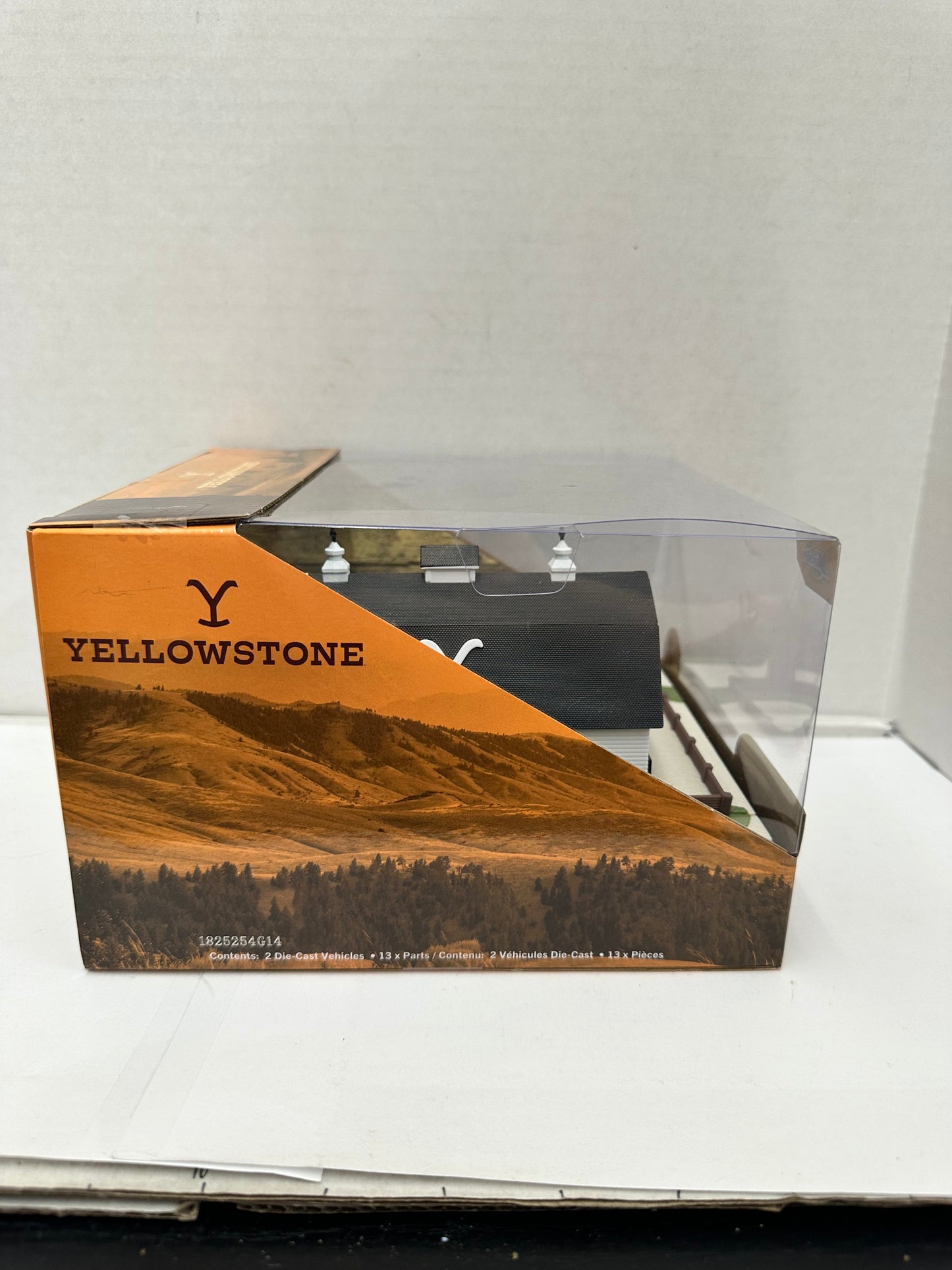 NEW Jada Toys Yellowstone NANO SCENE Dutton Ranch w/ Truck & Trailer