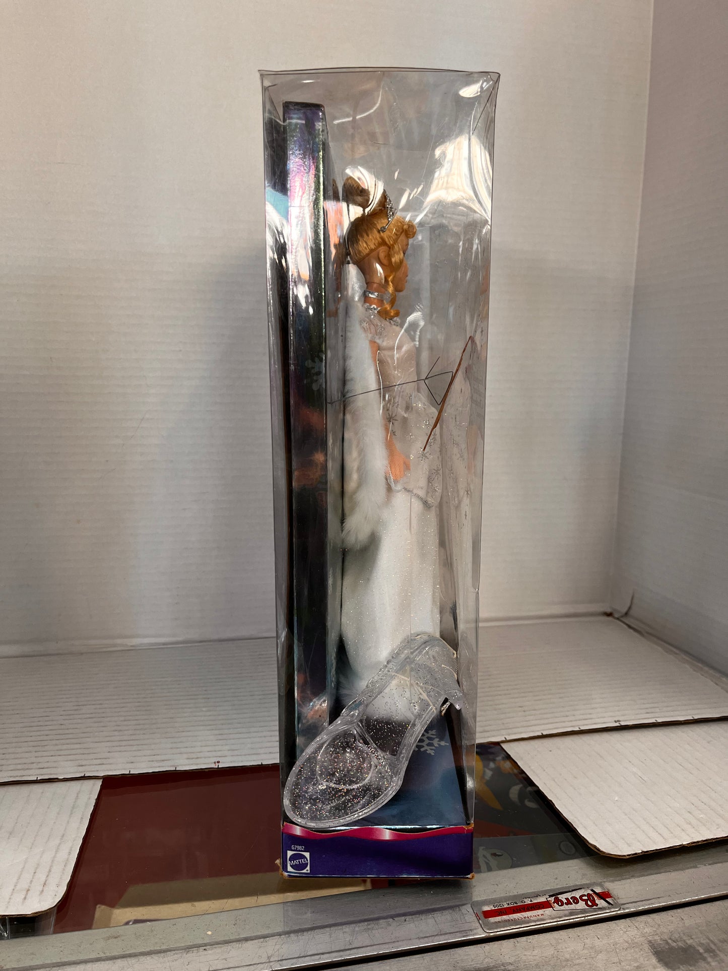 Walt Disney Holiday Princess Cinderella Barbie Doll & Ornament 2004 Mattel