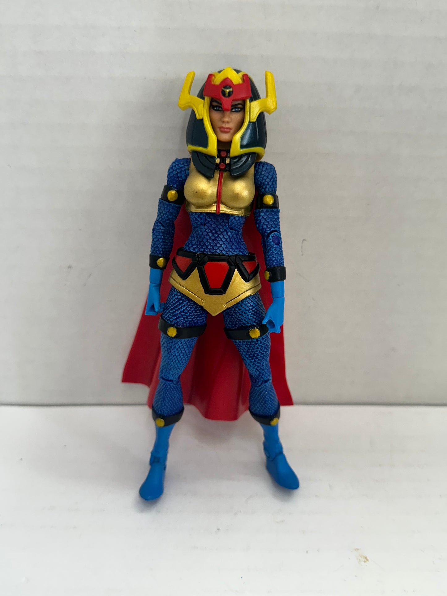 Mattel  DC Universe Classics   Wave 7 Big Barda action figure loose 6"