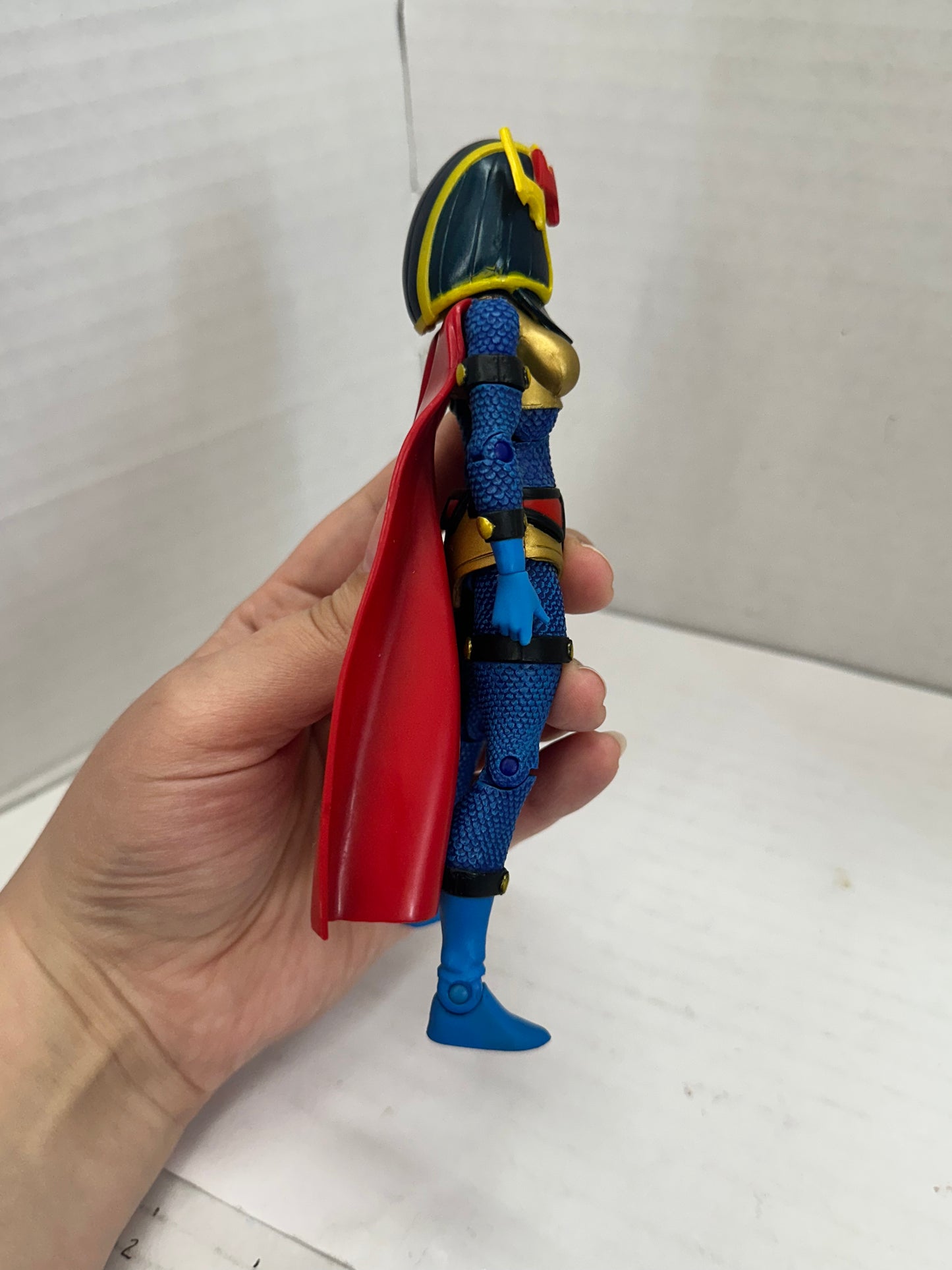 Mattel  DC Universe Classics   Wave 7 Big Barda action figure loose 6"