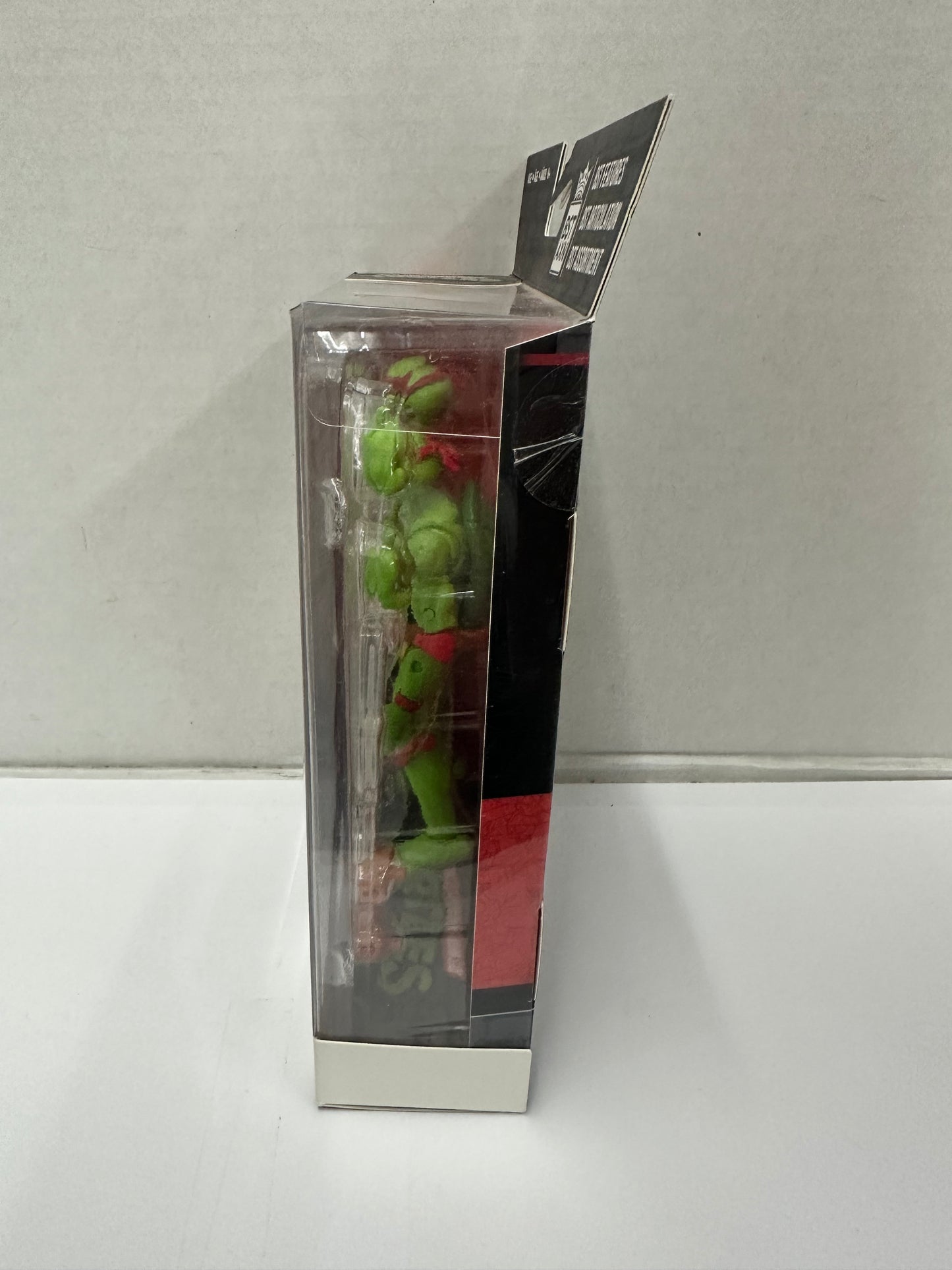 Teenage Mutant Ninja Turtles Raphael BST AXN Action Figure TMNT