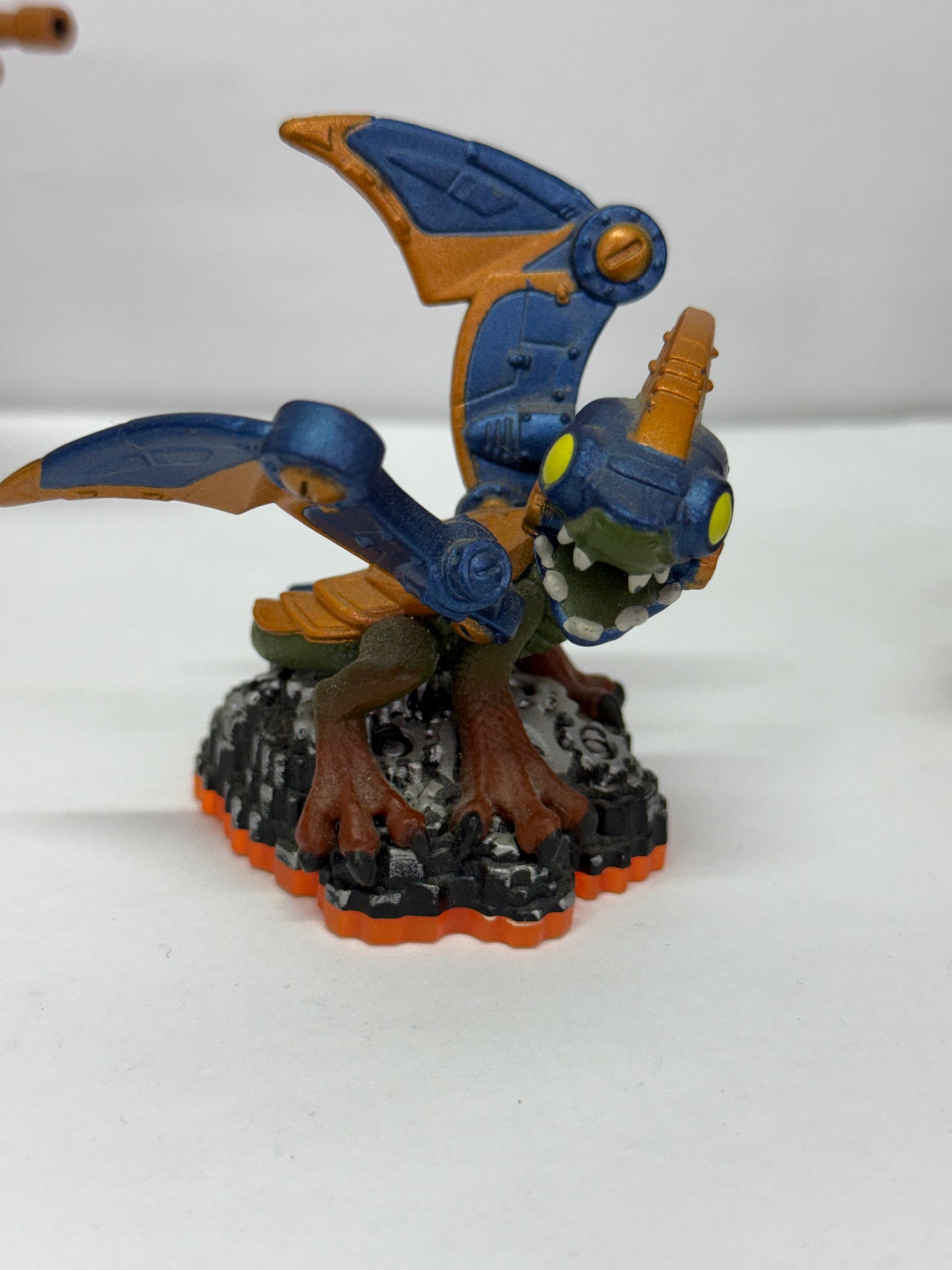 Skylanders Giants Tech Element Figure Lot