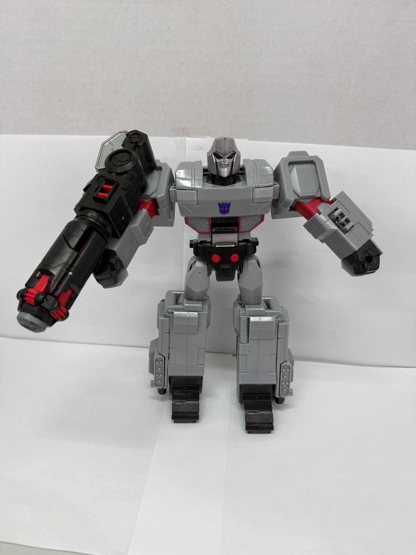Hasbro TRANSFORMERS Megatron CYBERVERSE Ultimate Class Fusion Mega Shot Figure