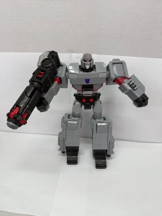 Hasbro TRANSFORMERS Megatron CYBERVERSE Ultimate Class Fusion Mega Shot Figure