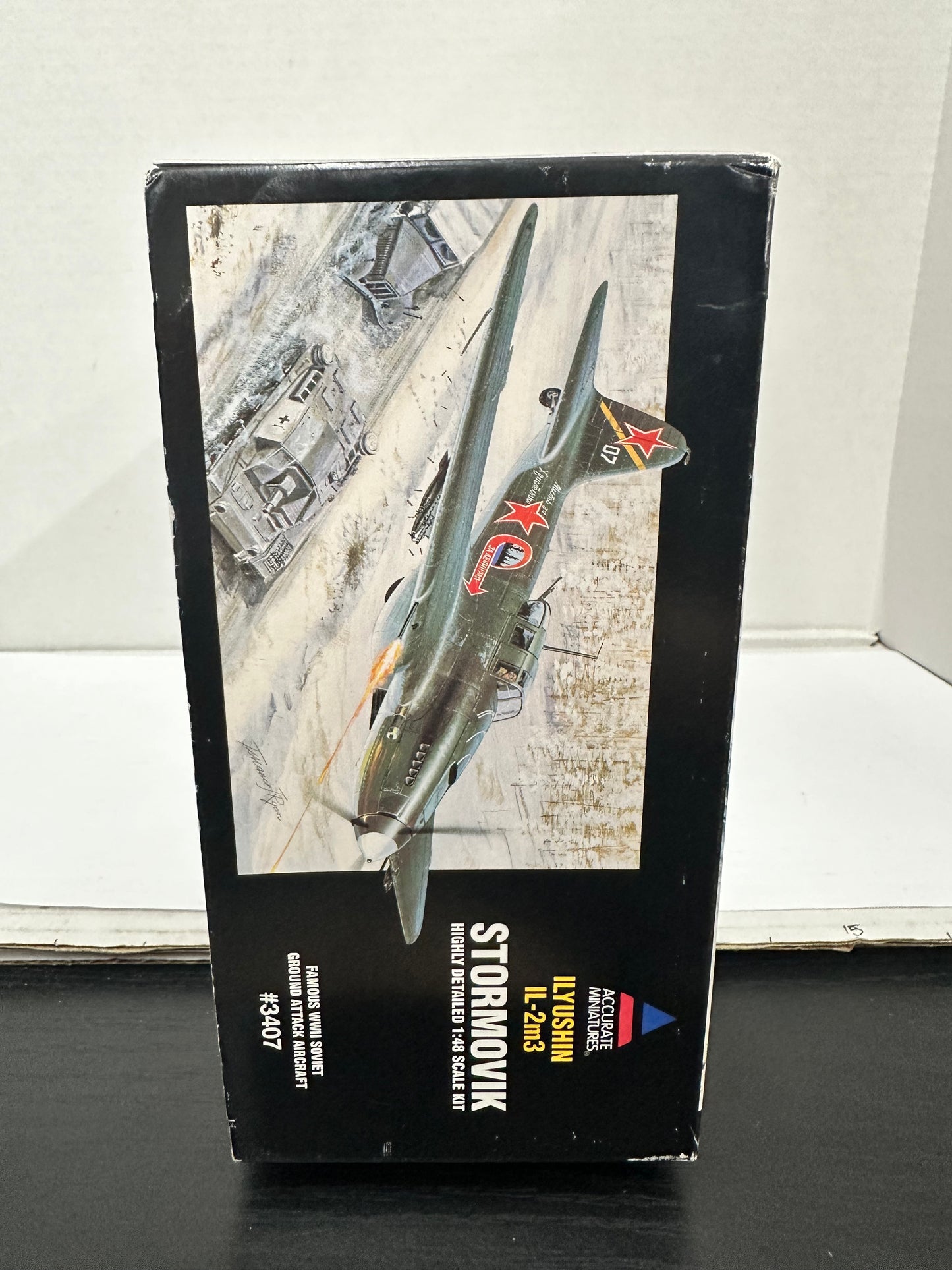 Accurate Miniatures Ilyushin IL-2m3 Stormovik 3407 1/48 Open Model Kit