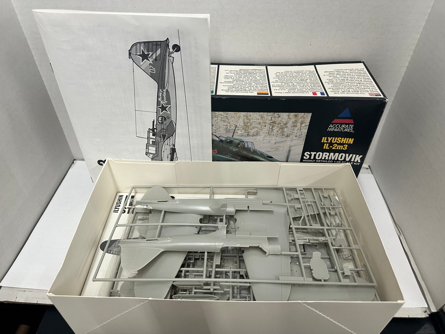 Accurate Miniatures Ilyushin IL-2m3 Stormovik 3407 1/48 Open Model Kit