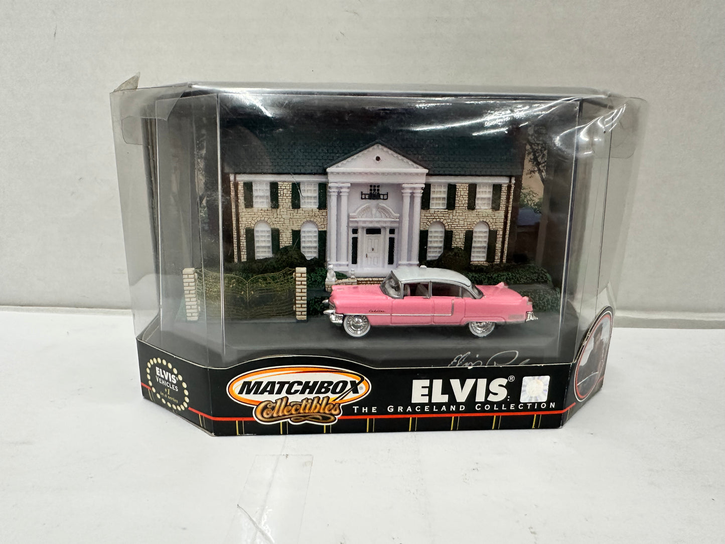 Matchbox 1955 Cadillac Fleetwood 60 Special Elvis Presley Graceland Collection