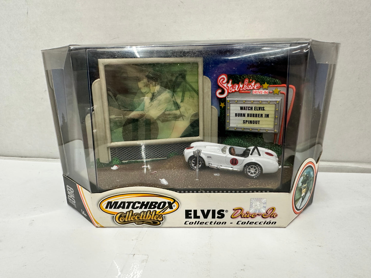 Matchbox Collectibles ELVIS Drive-In Viva Las Vegas 1956 Ford Fairlane Sunliner