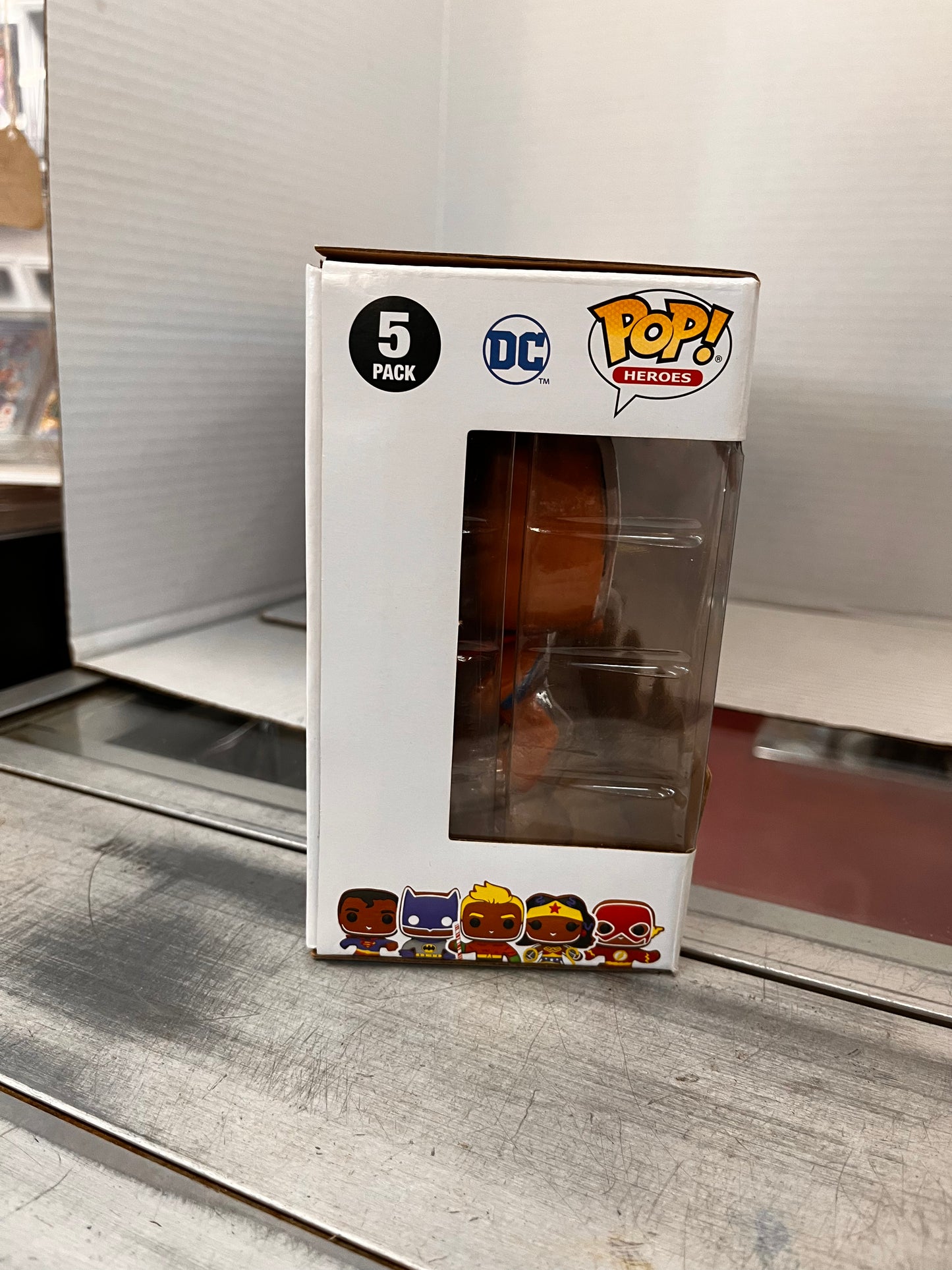 Funko Pop! Vinyl: DC Gingerbread Superman, Batman, Aquaman, Wonder Woman, Flash
