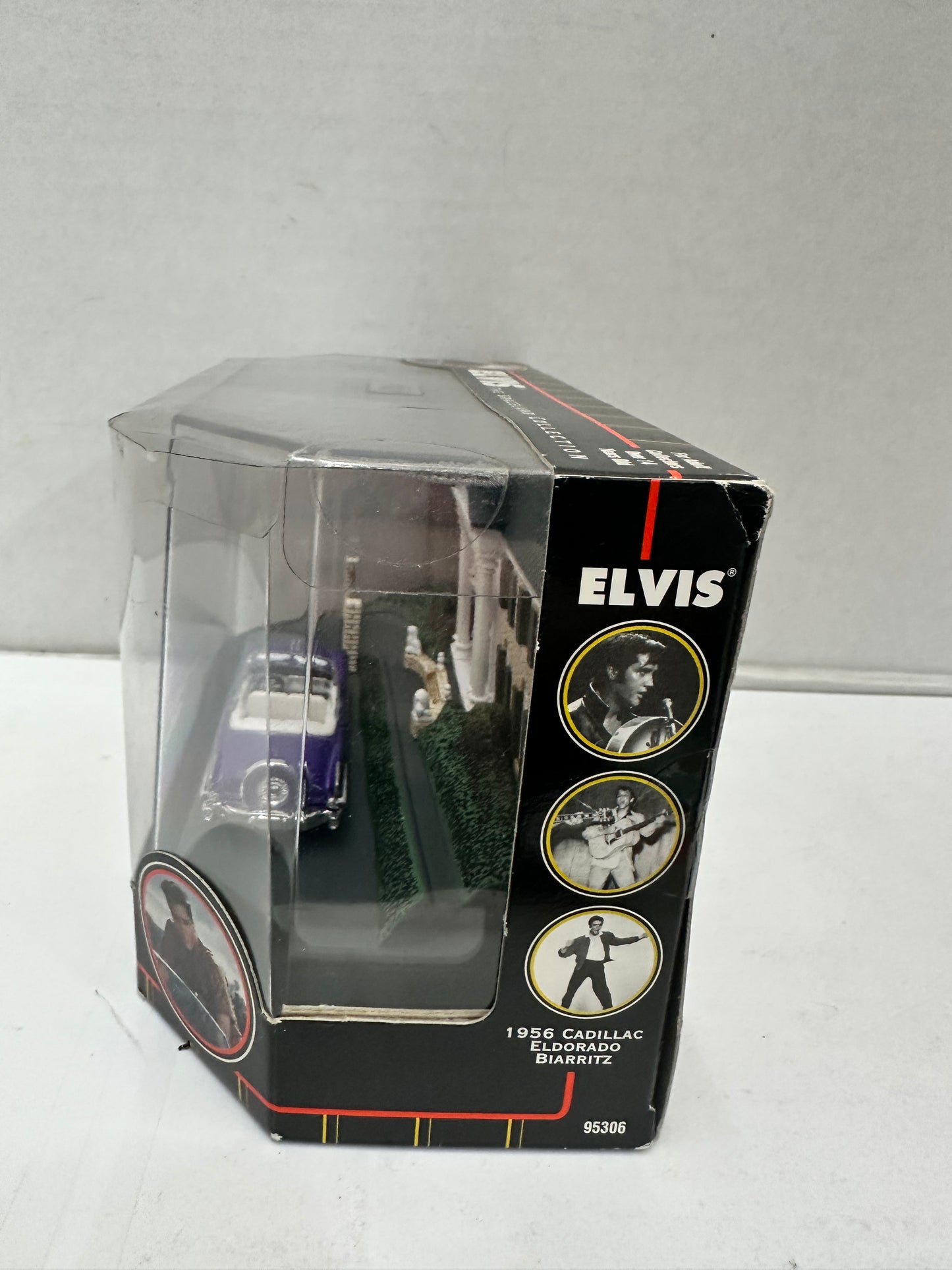 Matchbox - 1956 Cadillac Eldorado Biarritz - Elvis Presley Graceland Collection