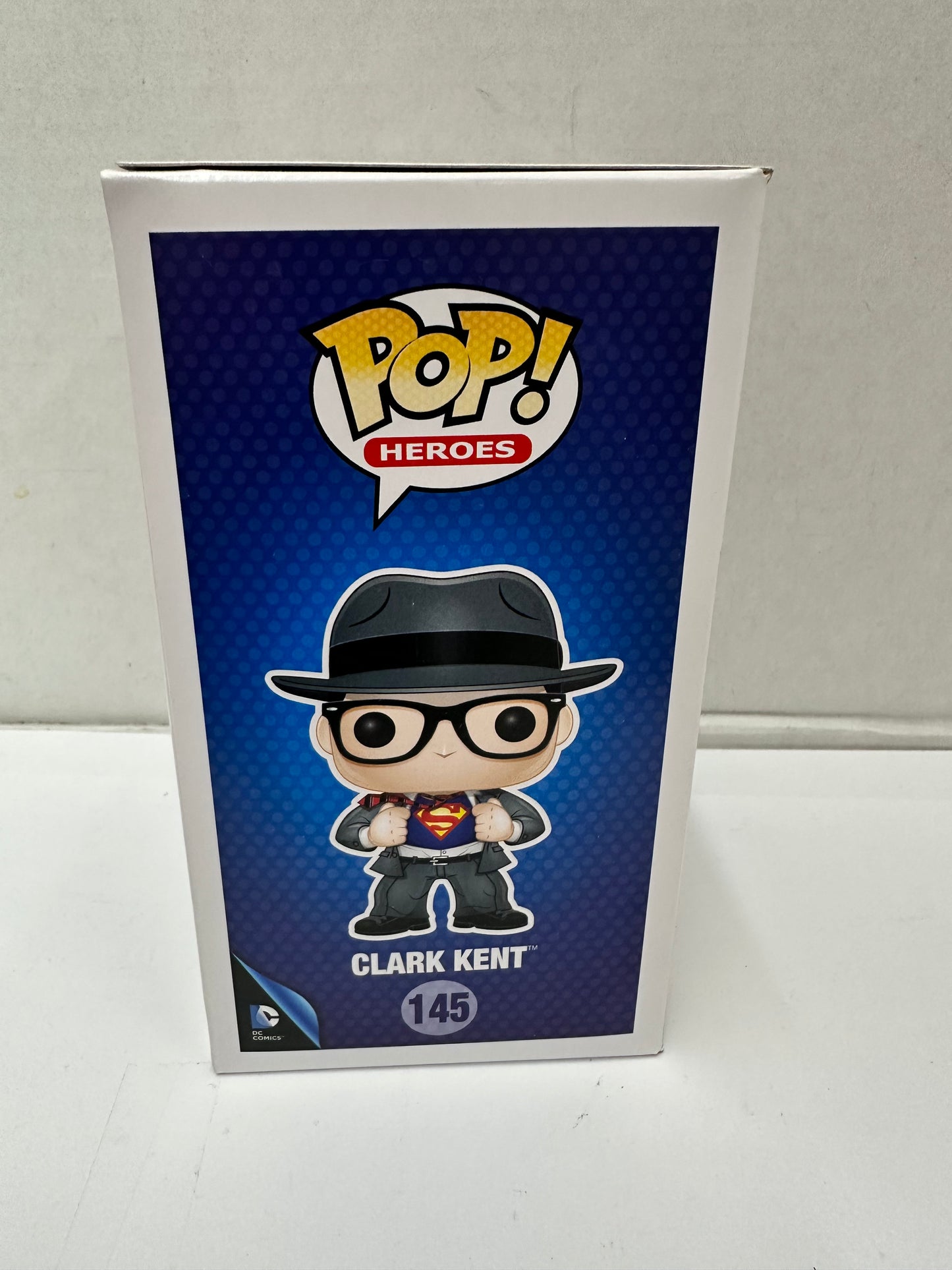 Funko Pop #145 DC Comics Super Heroes Clark Kent