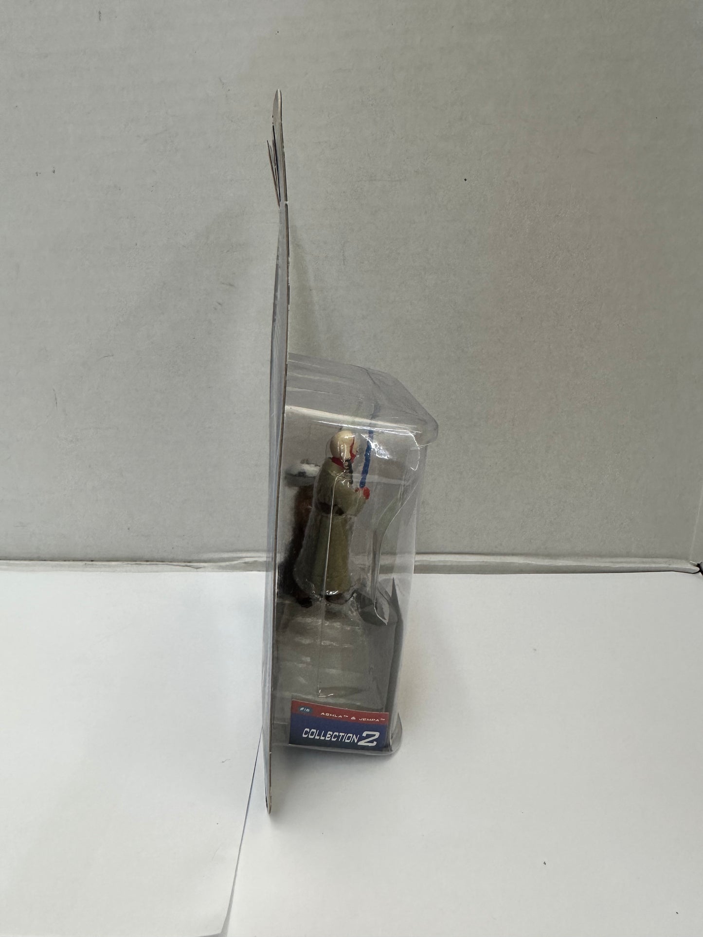 Star Wars Figure Ashla & Jempa Jedi Padawans 2002 NEW Hasbro