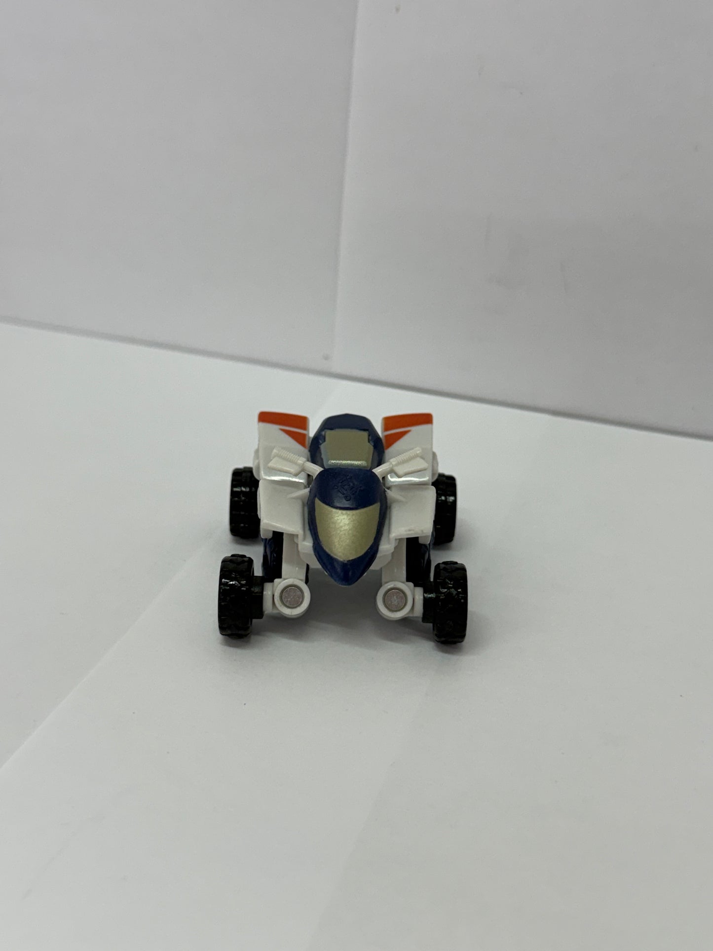 Transformers Energon Street Action Mini-Con Team SURESHOCK Perceptor 2004