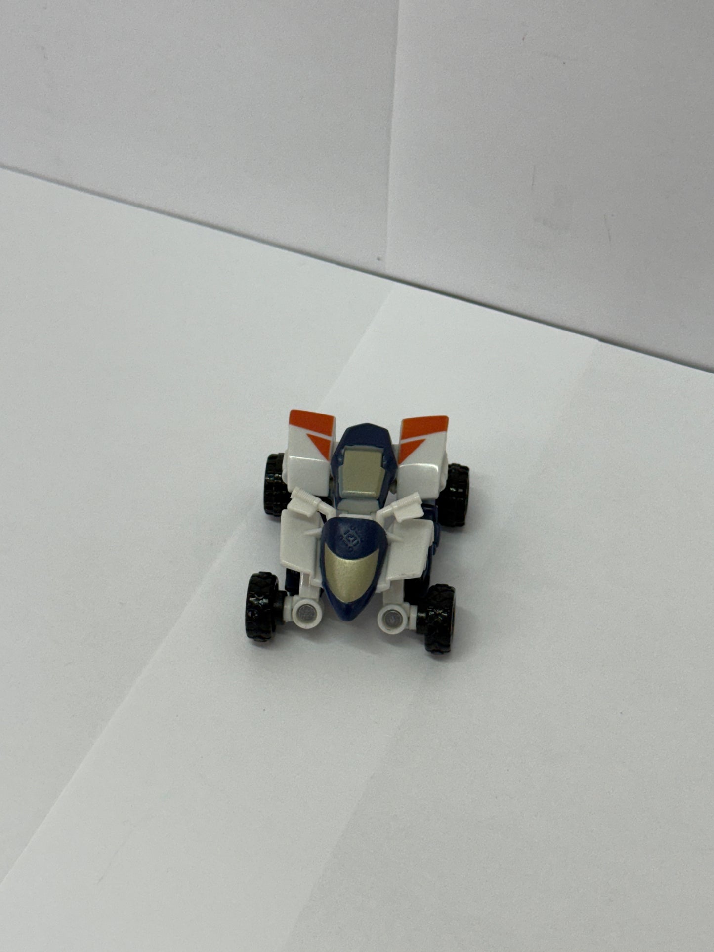 Transformers Energon Street Action Mini-Con Team SURESHOCK Perceptor 2004