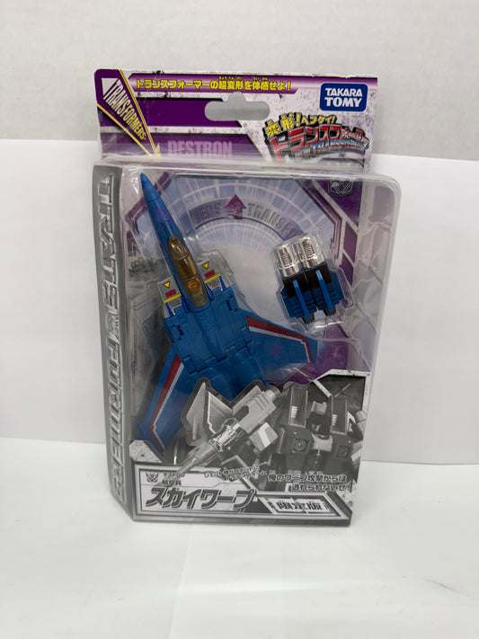 Takara Tomy - Transformers Henkei Classic Series - D-02 Skywarp Action Figure